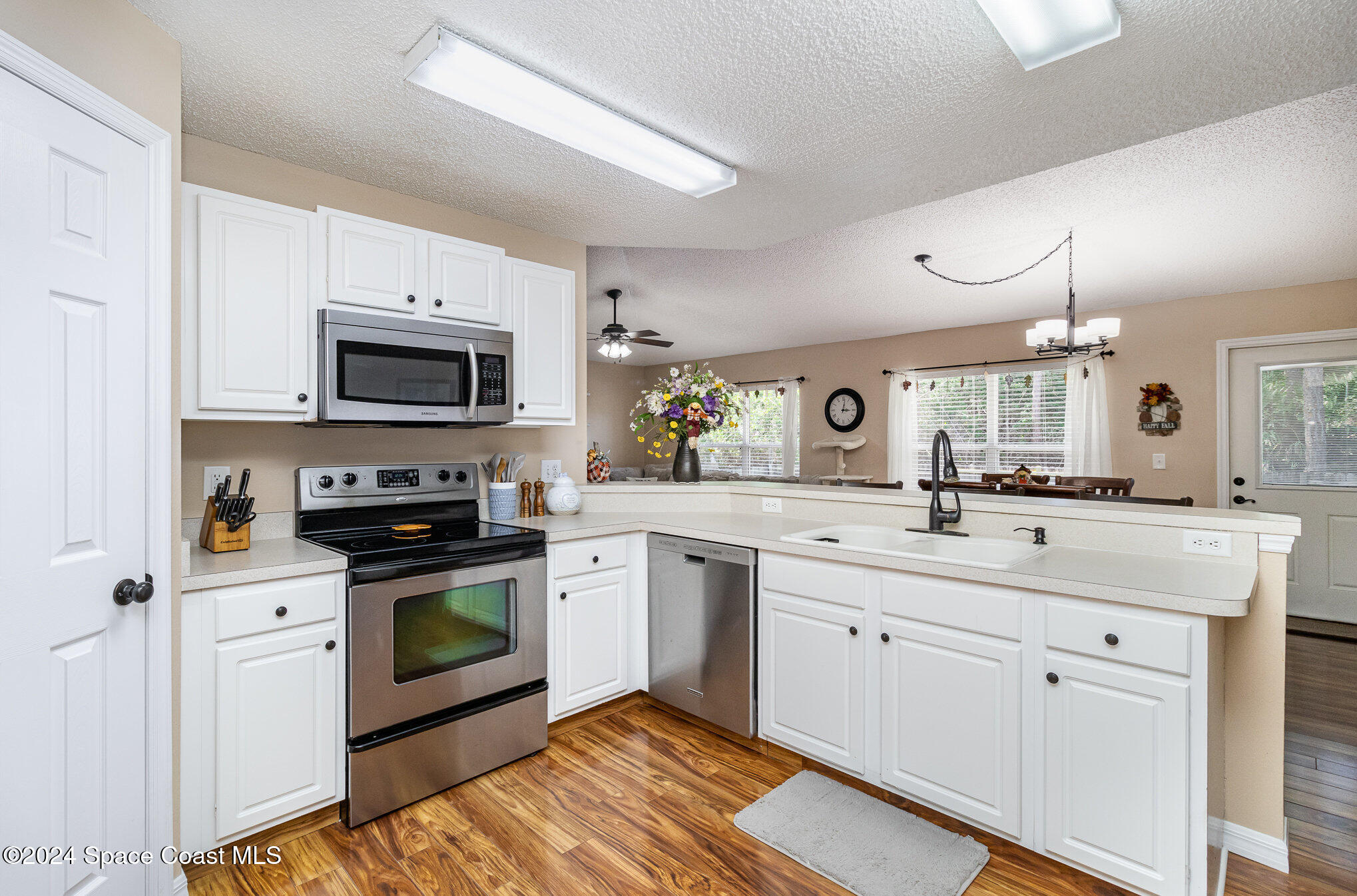 192 Dobbins Road NW
