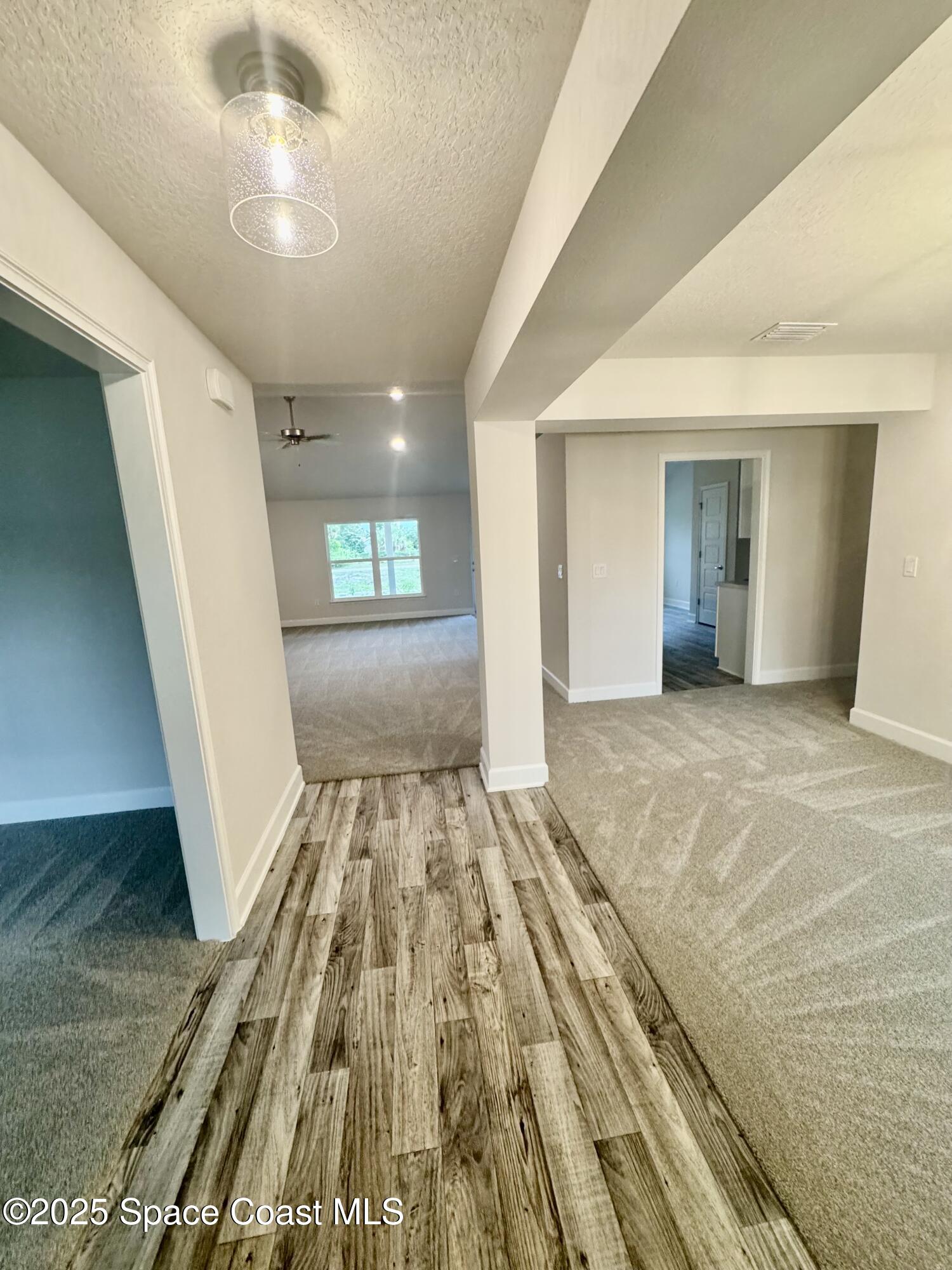 725 De Groodt Road SW