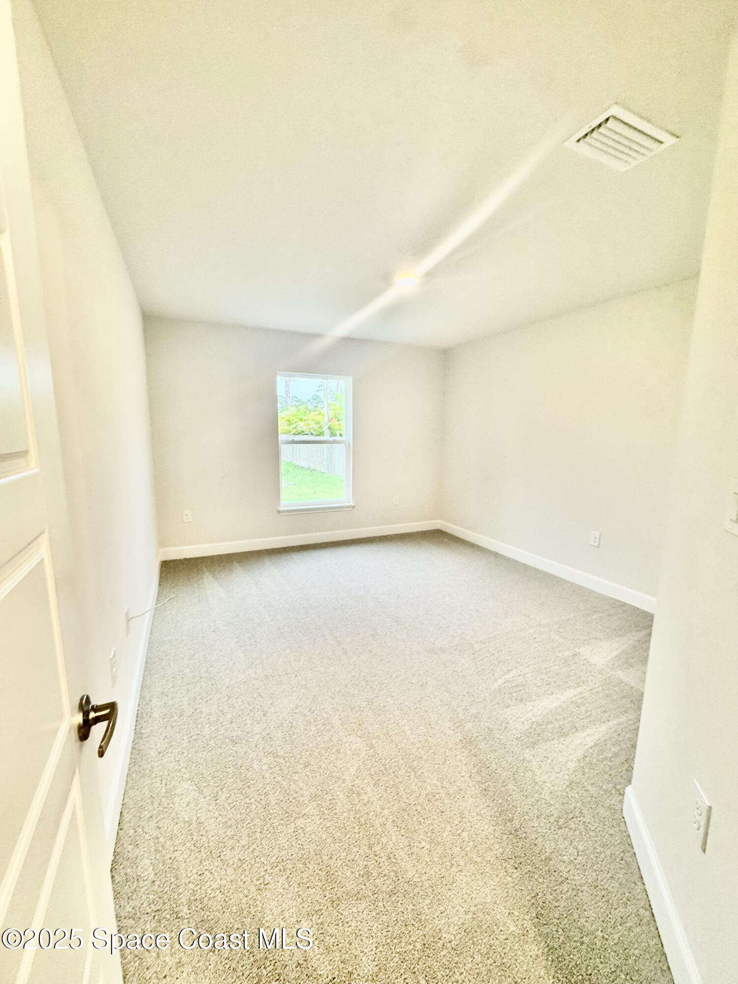 725 De Groodt Road SW