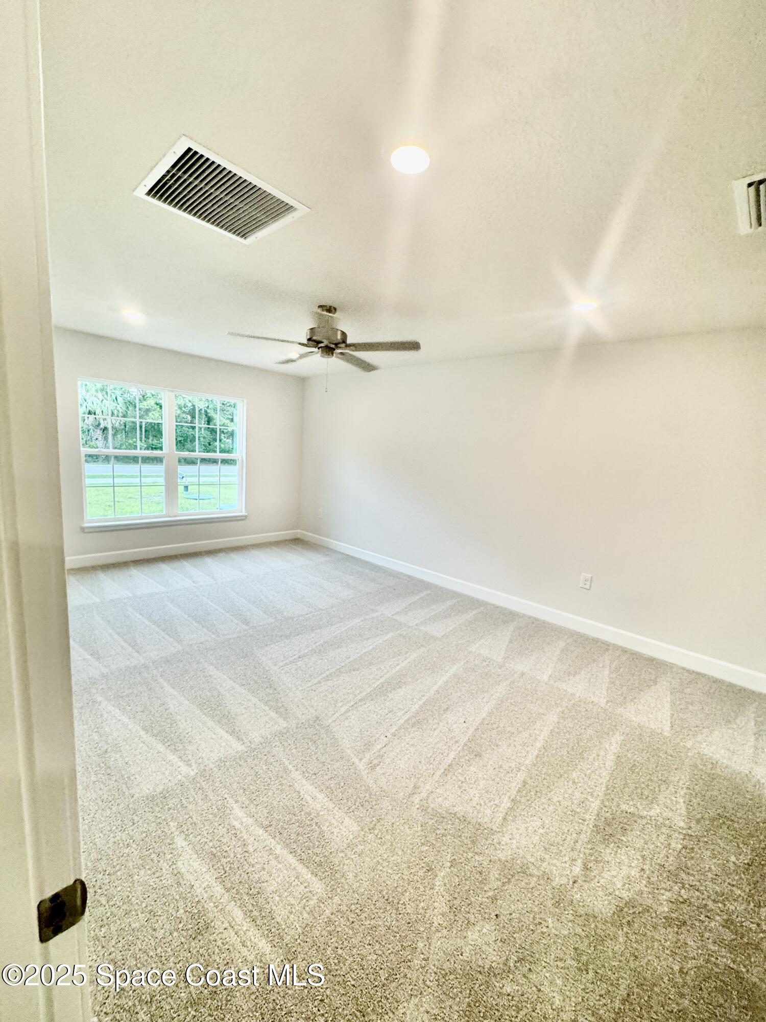 725 De Groodt Road SW