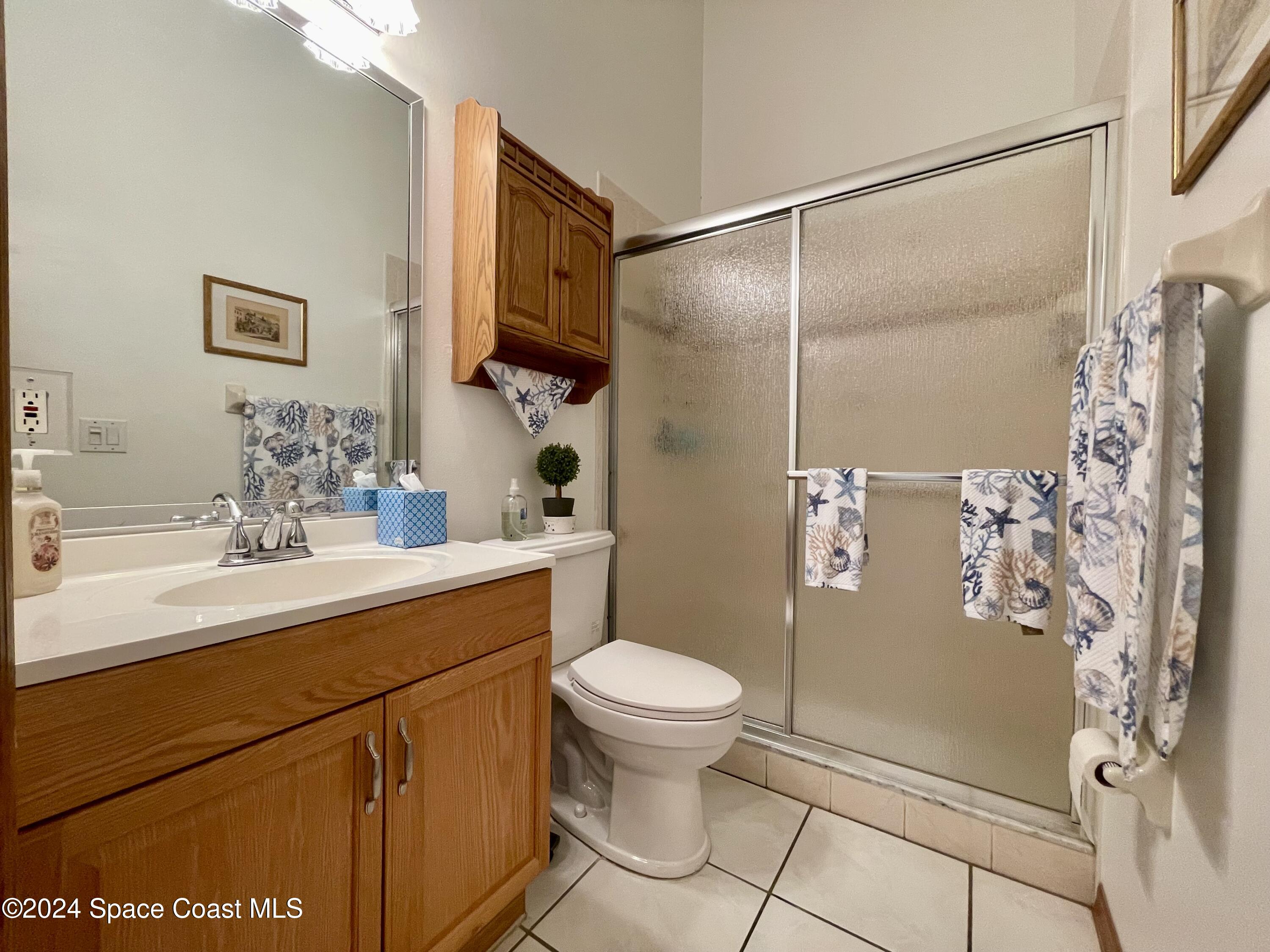 4883 Lake Waterford Way W, 7208