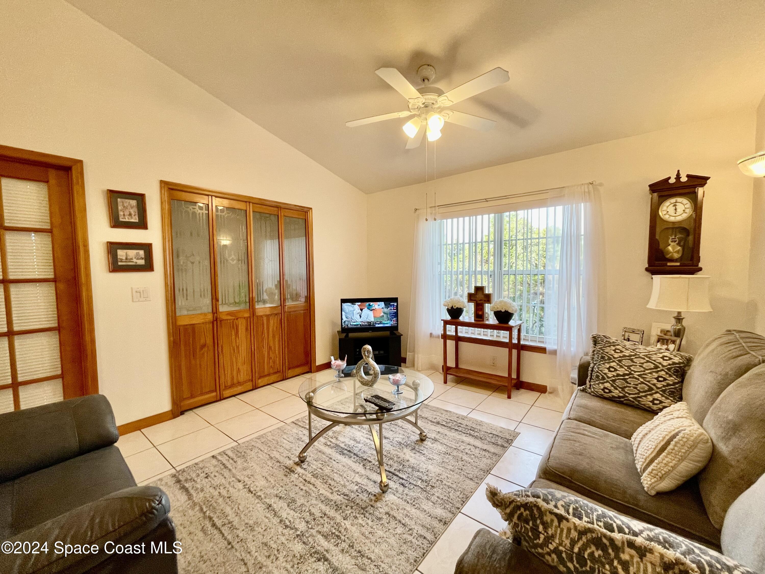 4883 Lake Waterford Way W, 7208