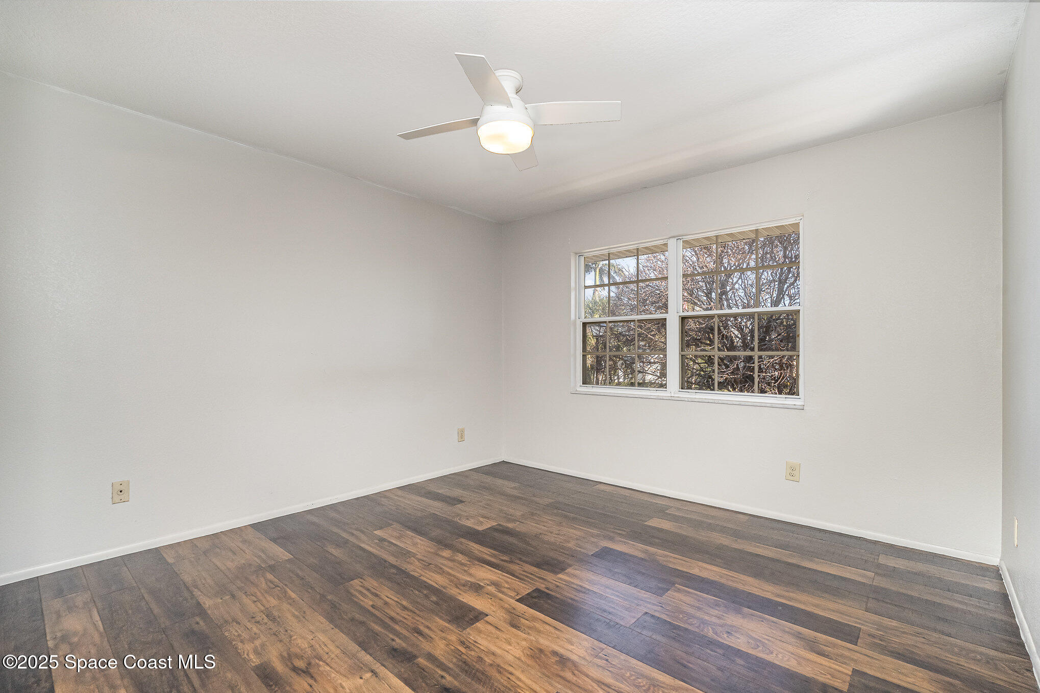 901 Sonesta Avenue NE, 204