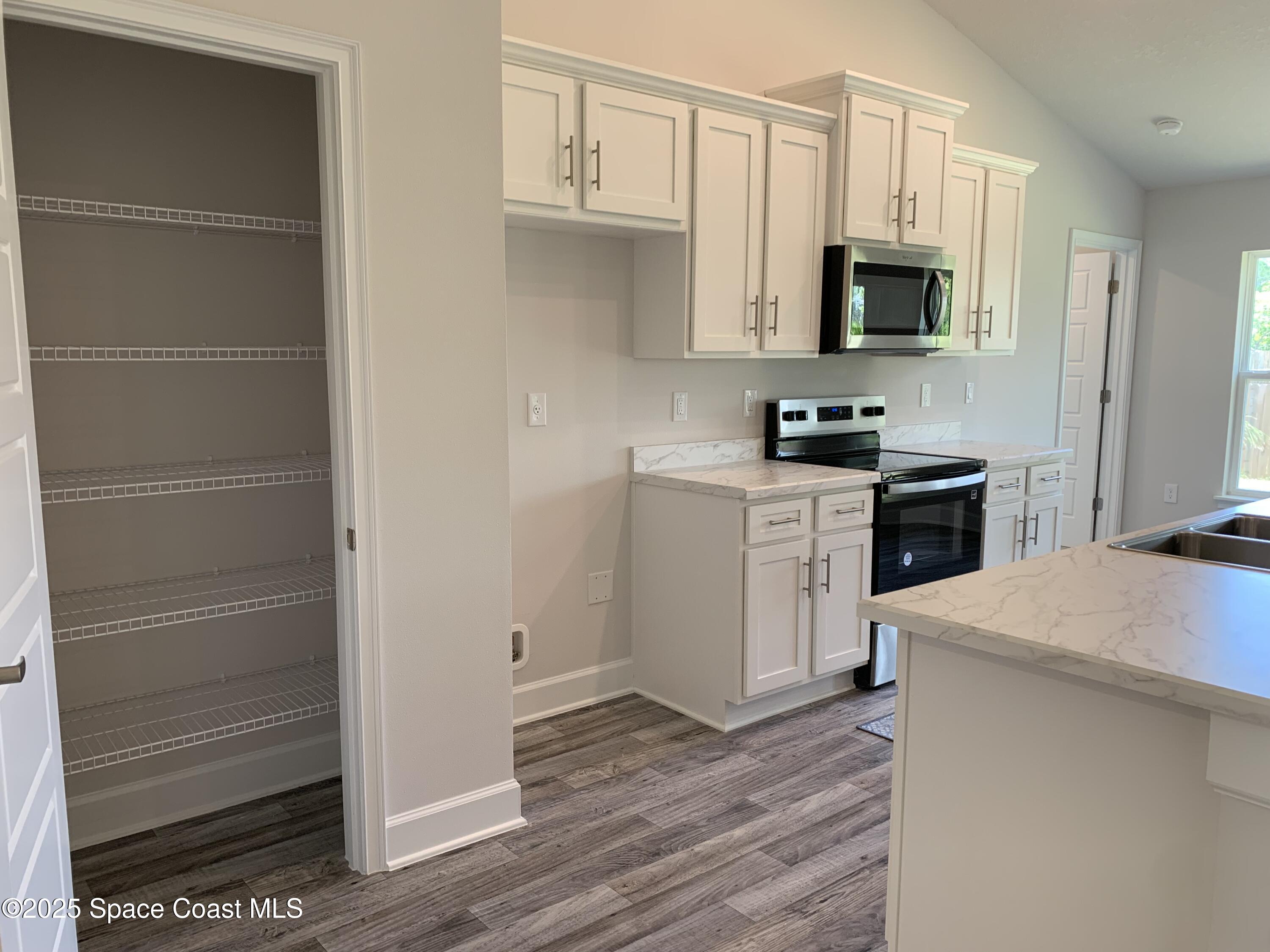 1581 San Filippo Drive SE