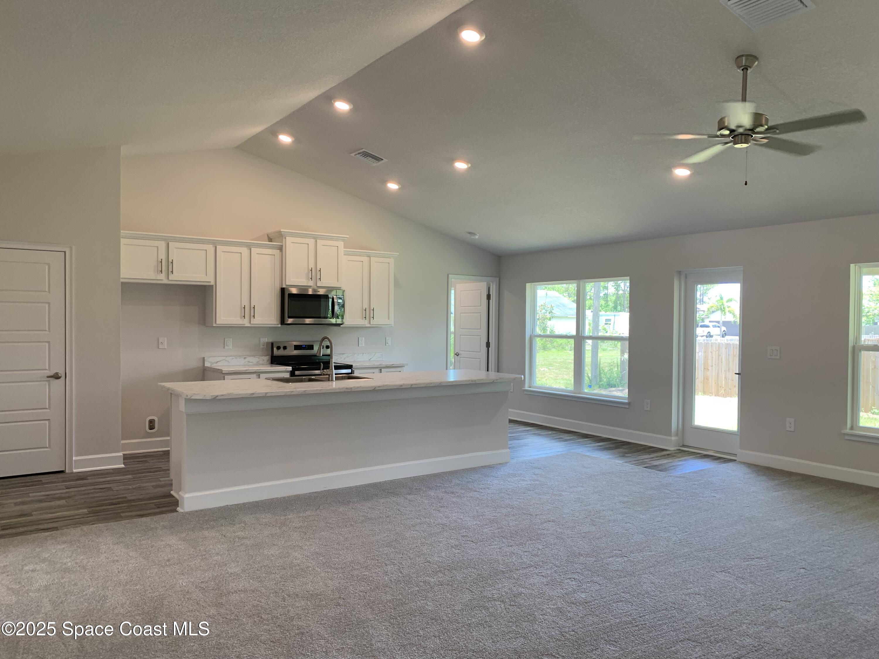 1581 San Filippo Drive SE