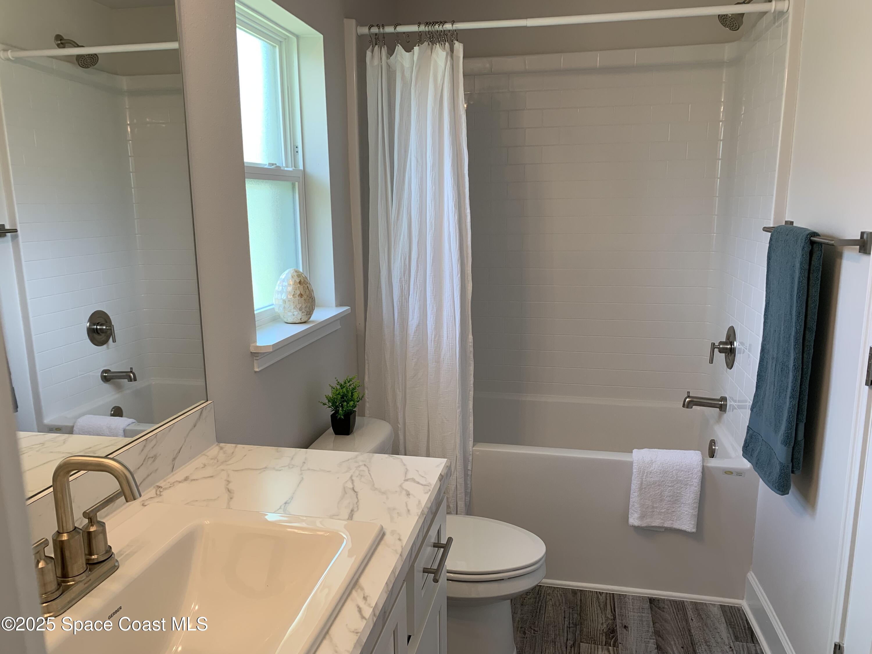 1581 San Filippo Drive SE