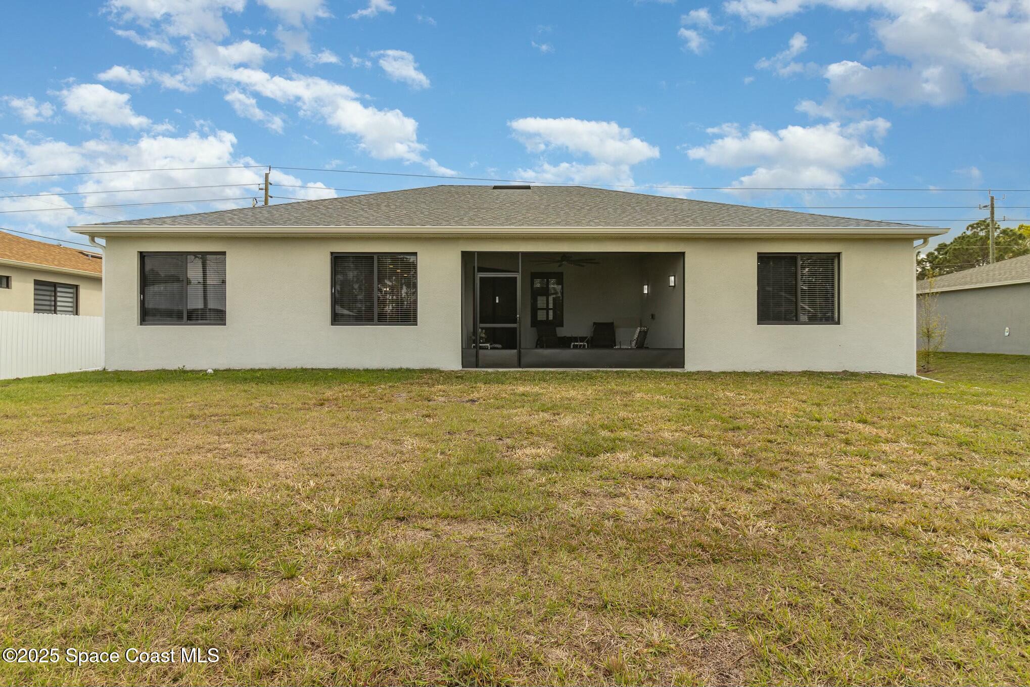 1135 Wyoming Drive SE
