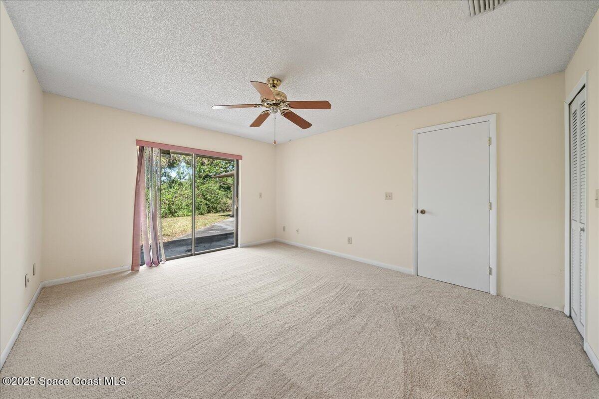 152 Donna Road NE