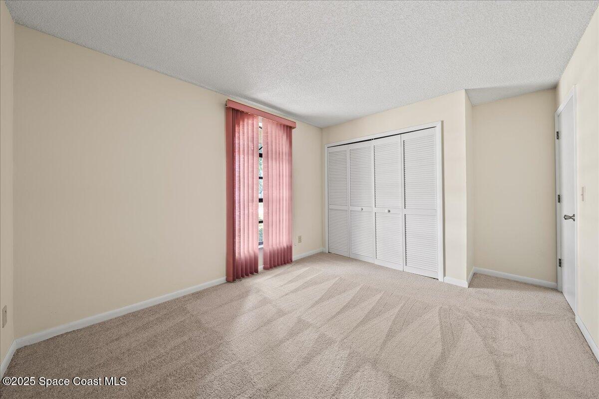 152 Donna Road NE