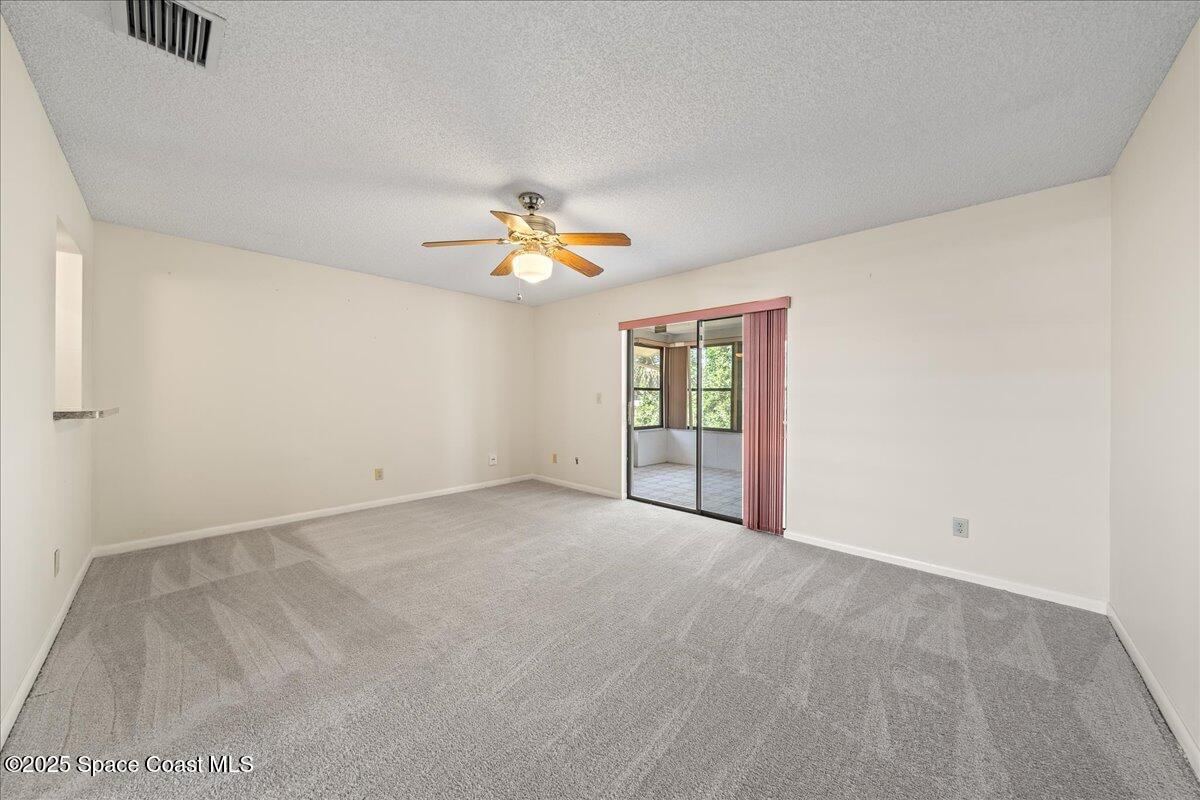 152 Donna Road NE