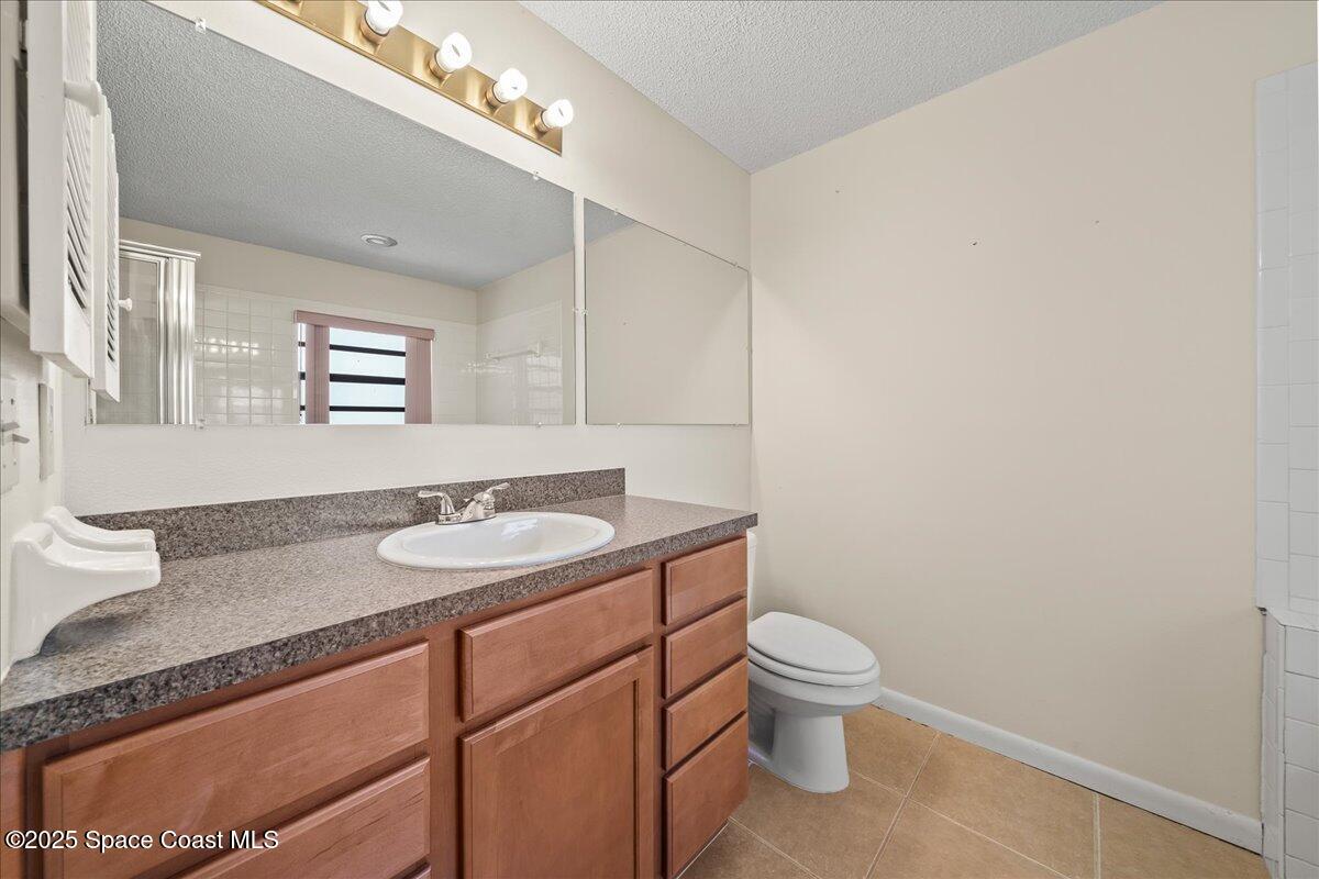 152 Donna Road NE