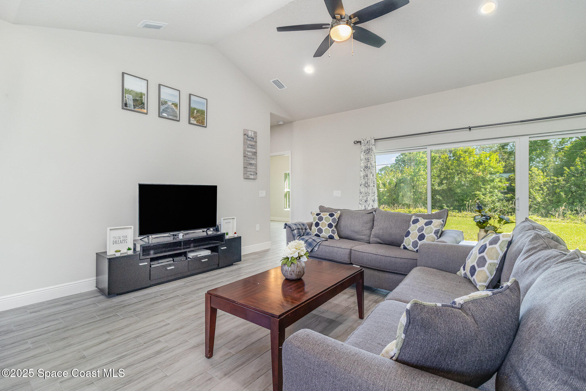 431 Bridgeport Avenue NW
