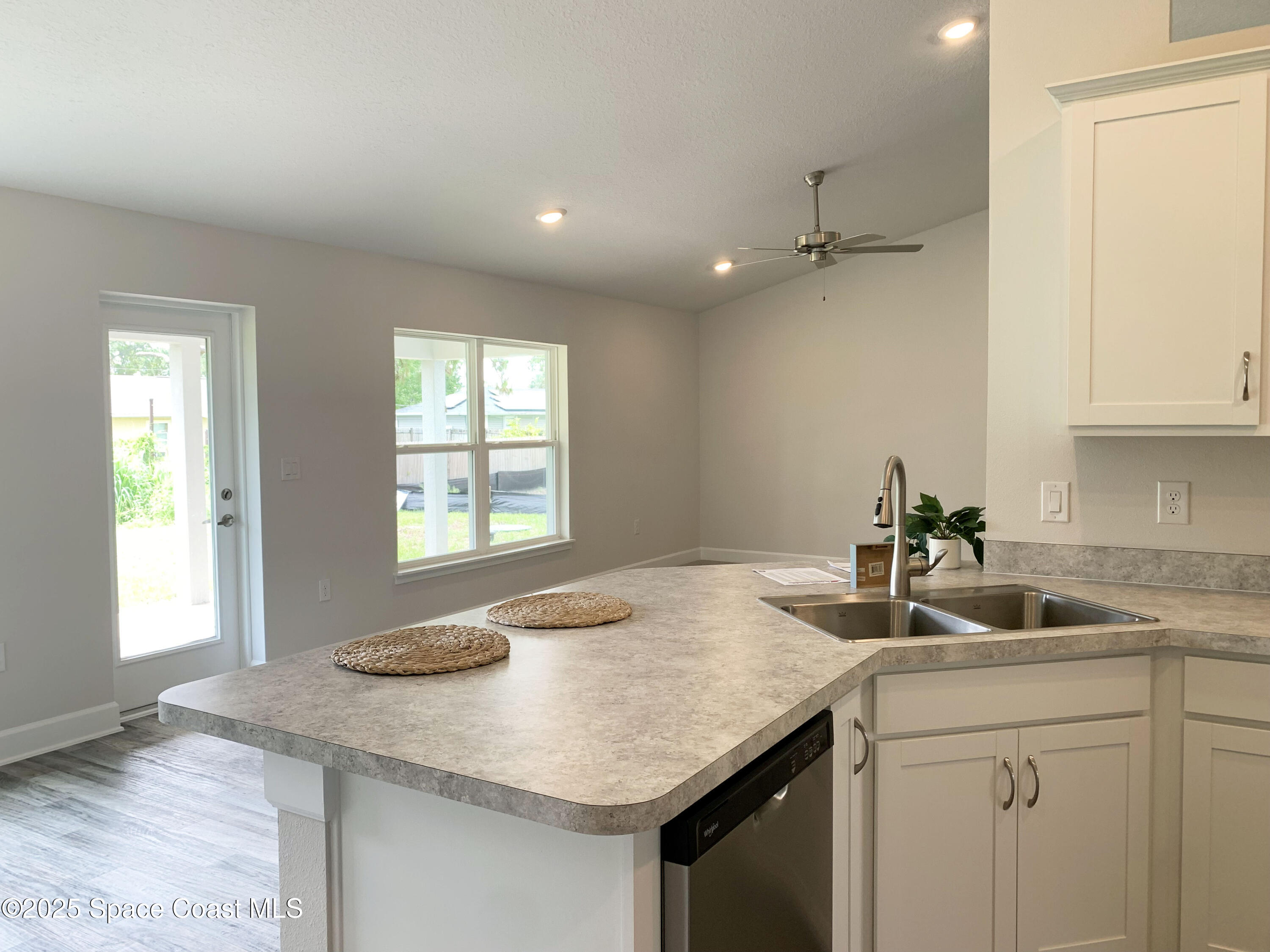 1099 Hanson Avenue SW