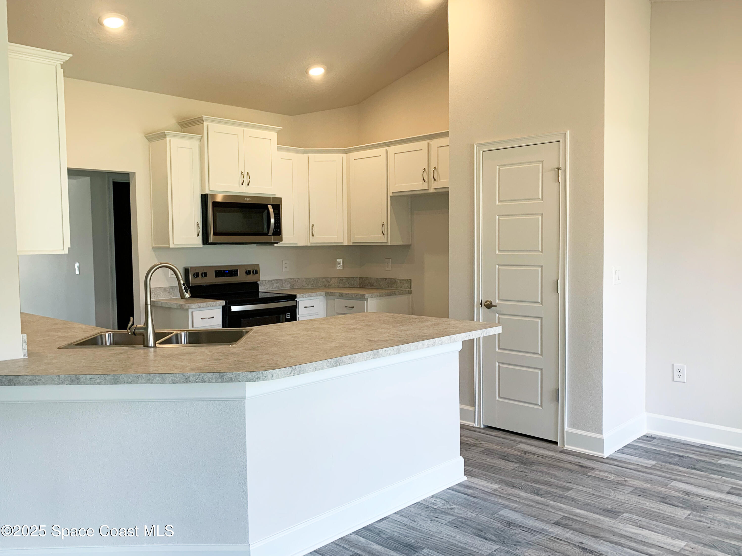 1099 Hanson Avenue SW