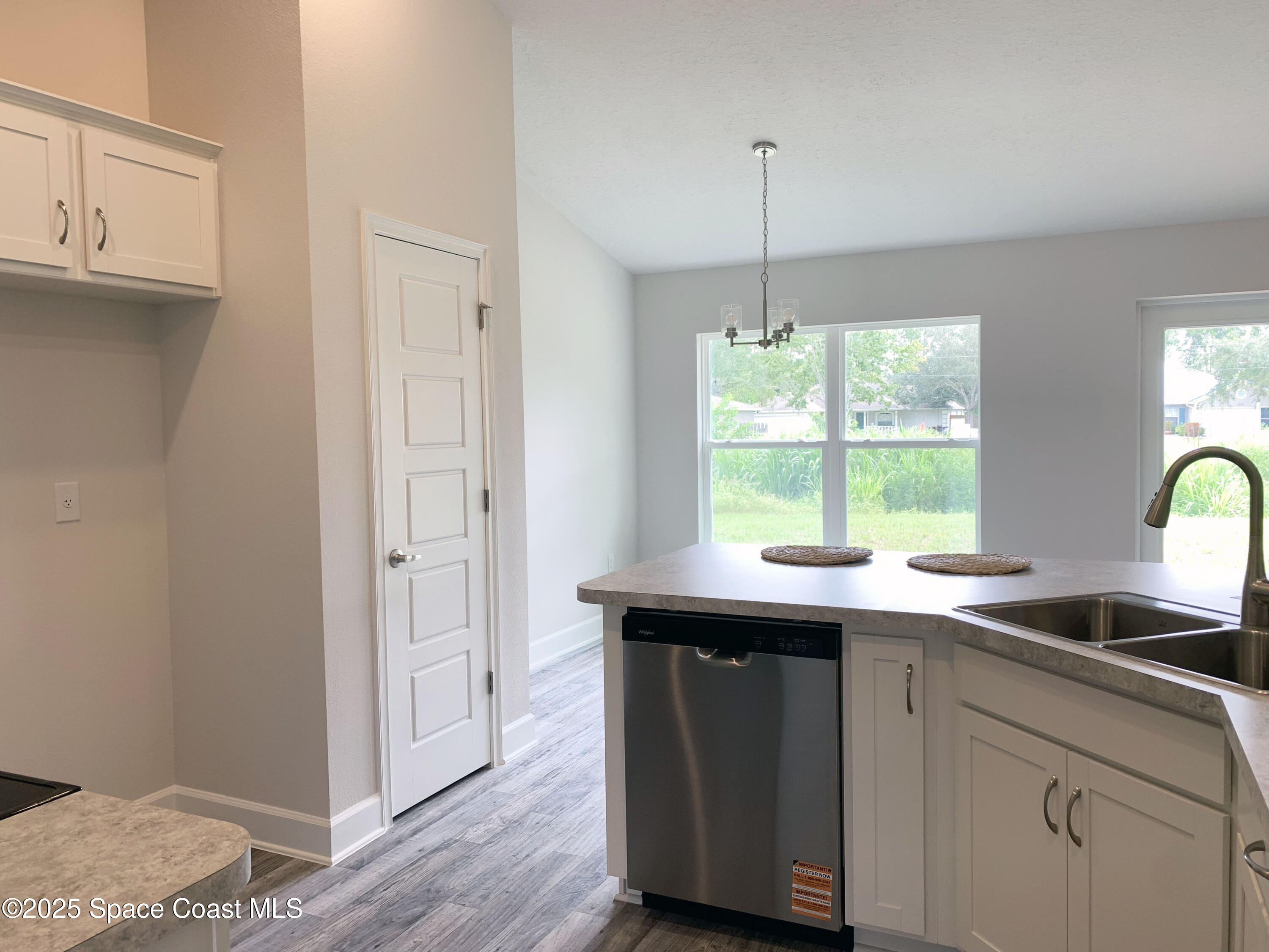 1099 Hanson Avenue SW