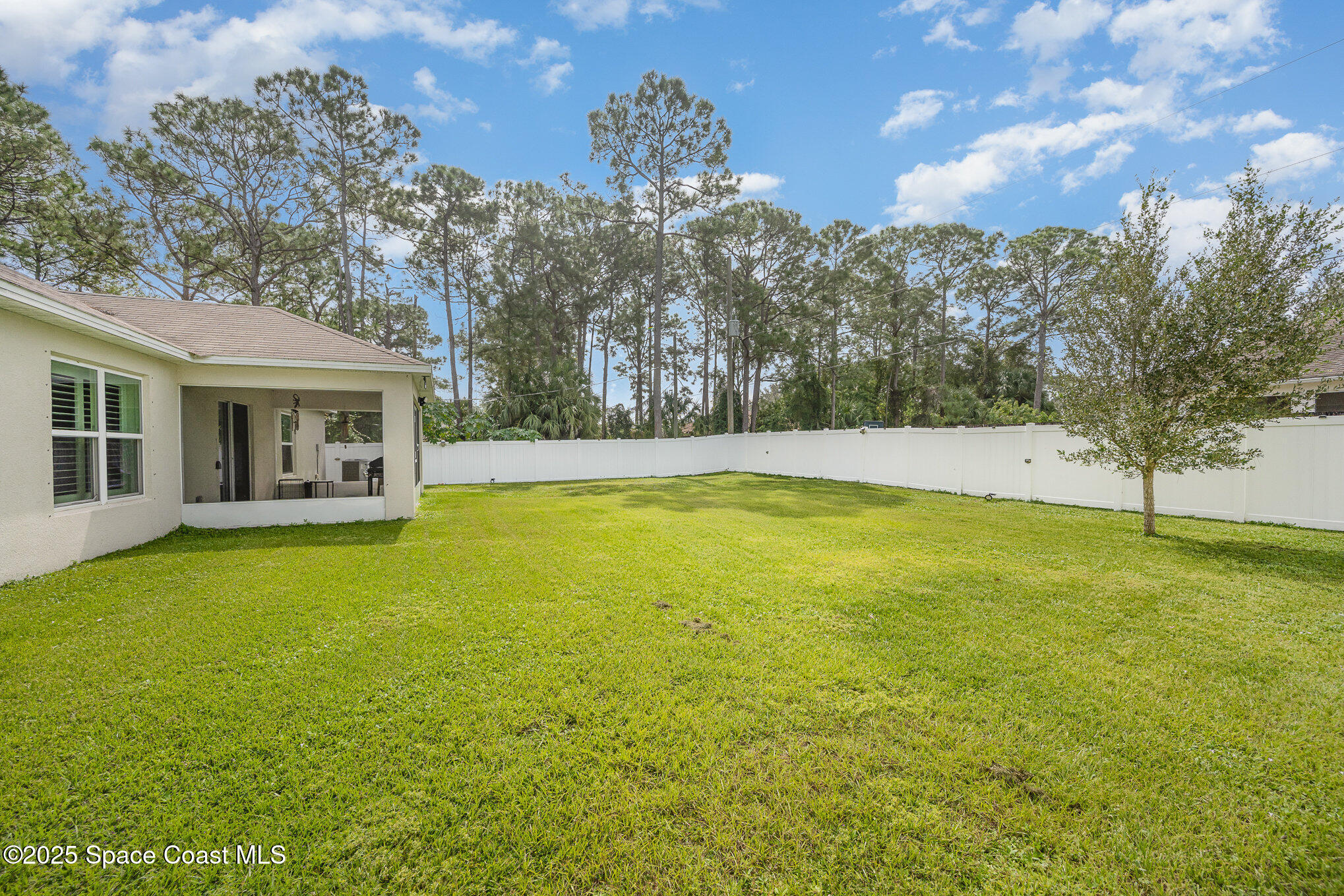 1544 Summit Road SE