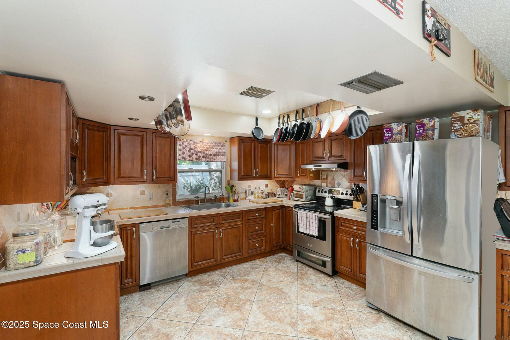 1351 Cherry Hills Road NE