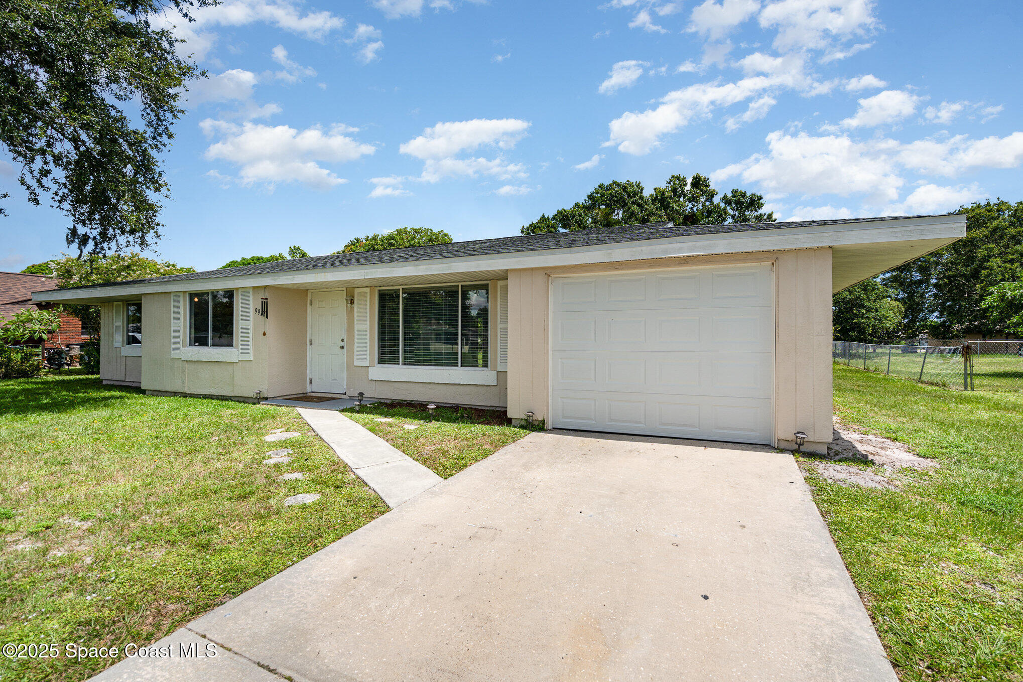 991 Gatewood Court NE