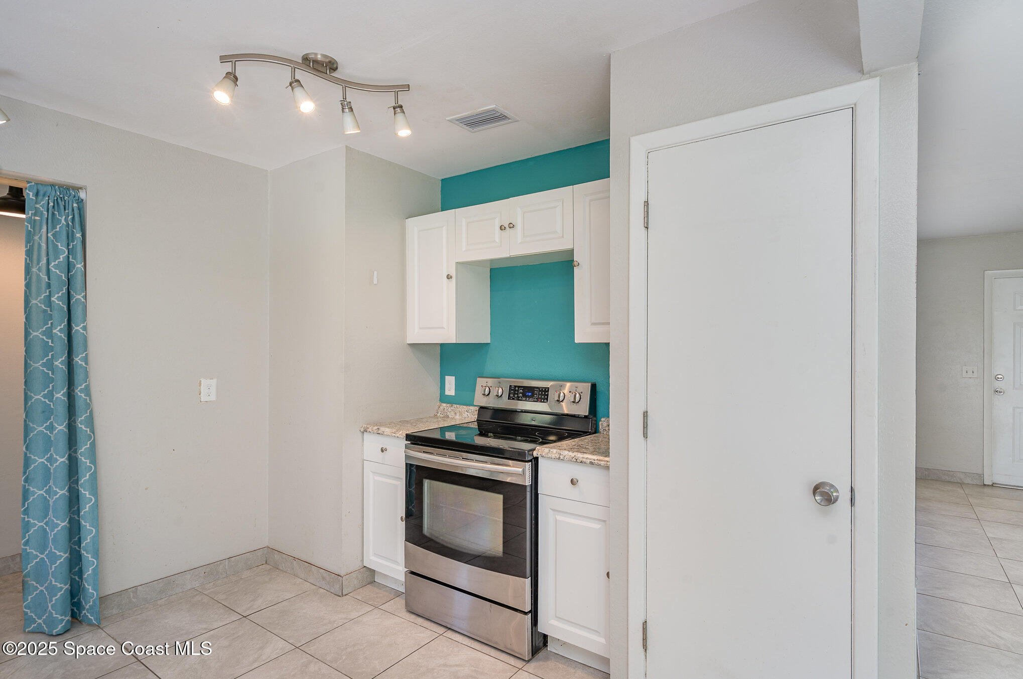 991 Gatewood Court NE