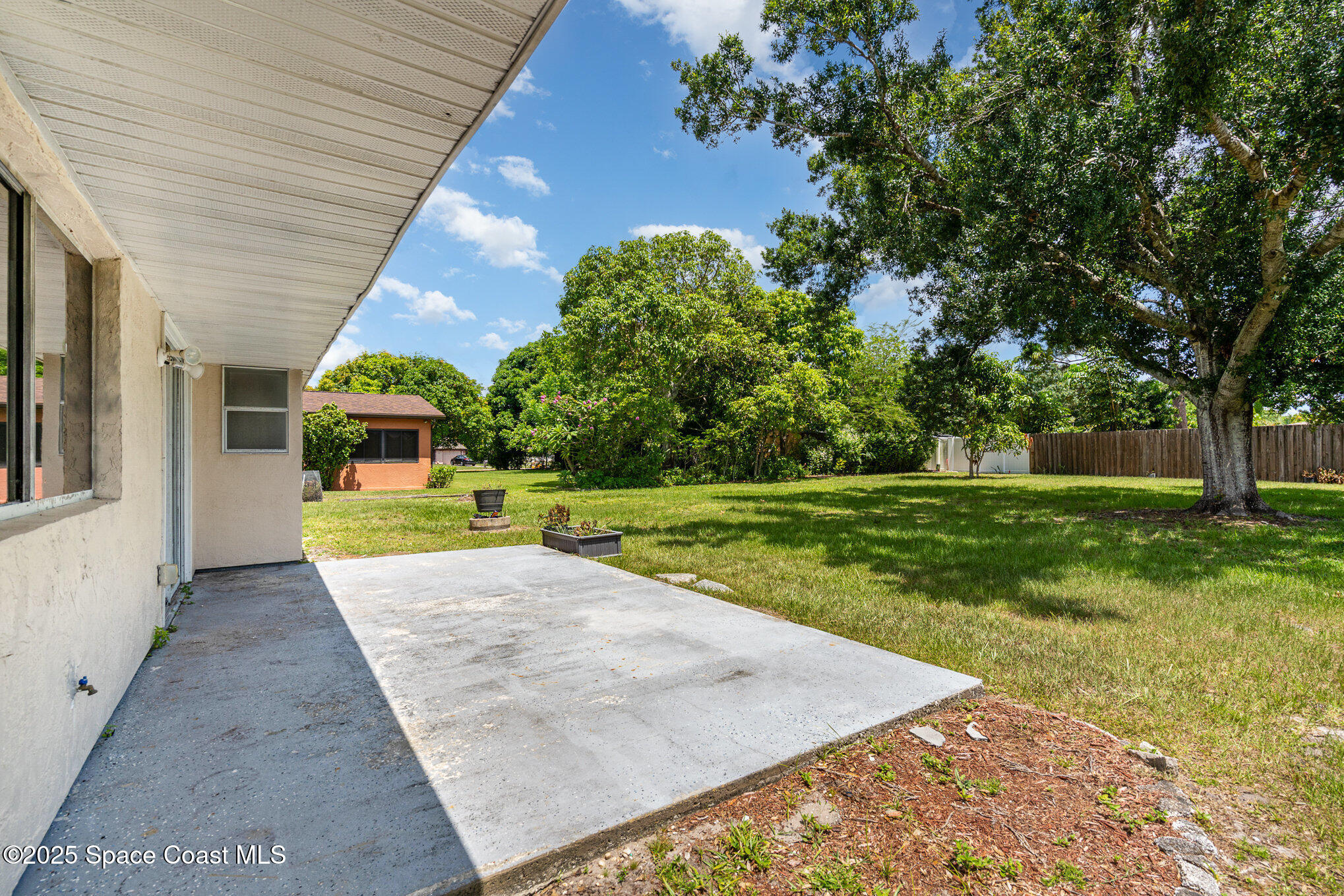 991 Gatewood Court NE