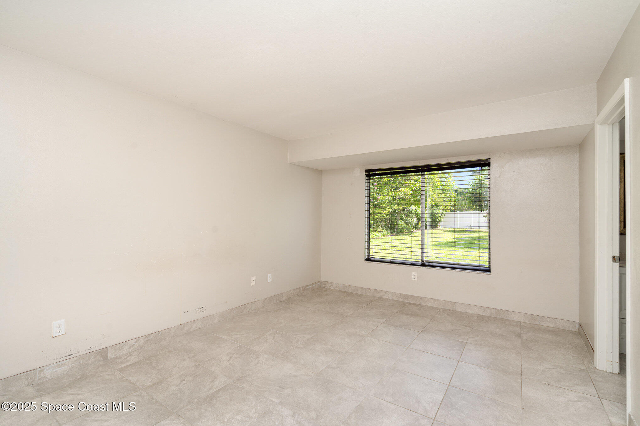 991 Gatewood Court NE