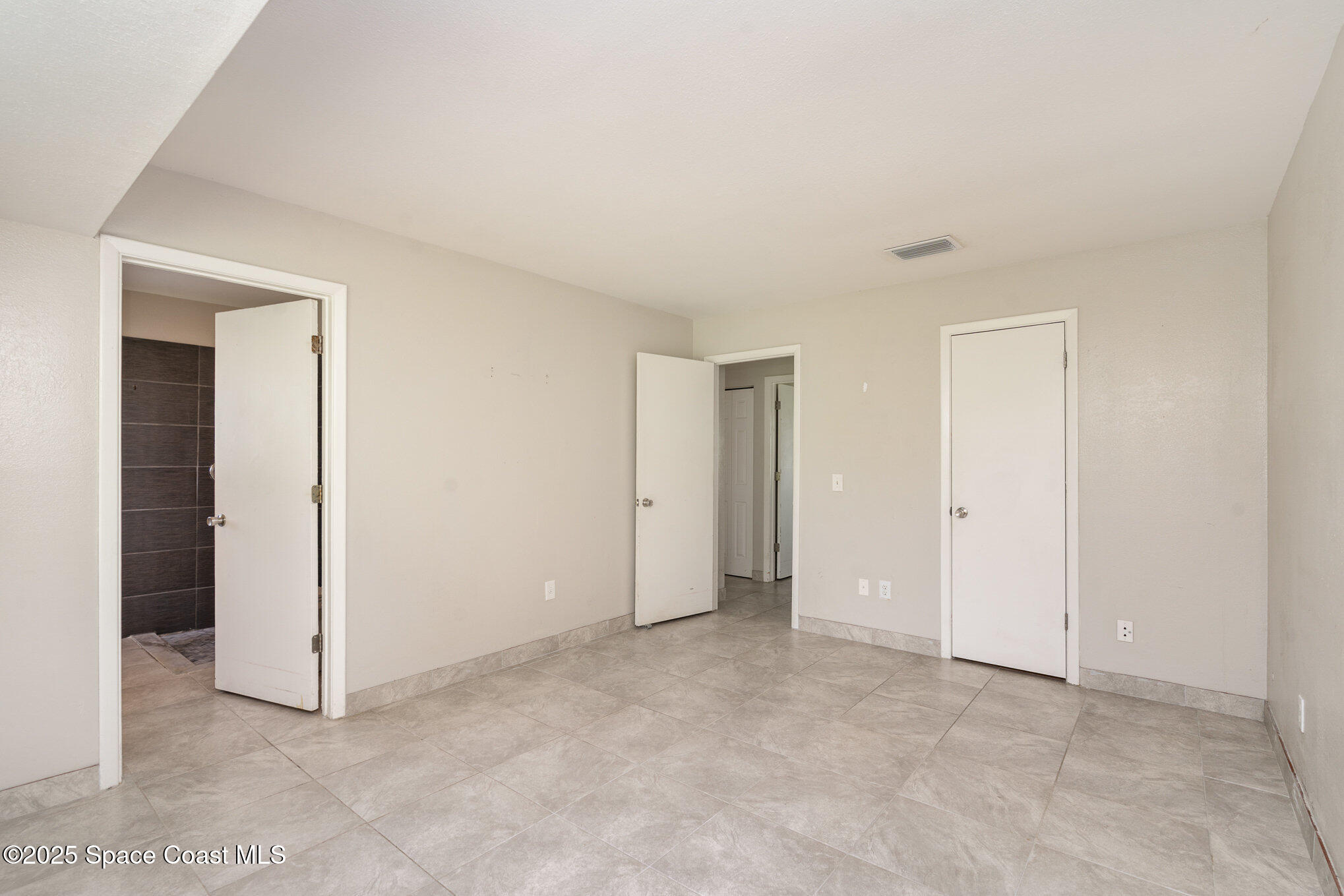 991 Gatewood Court NE