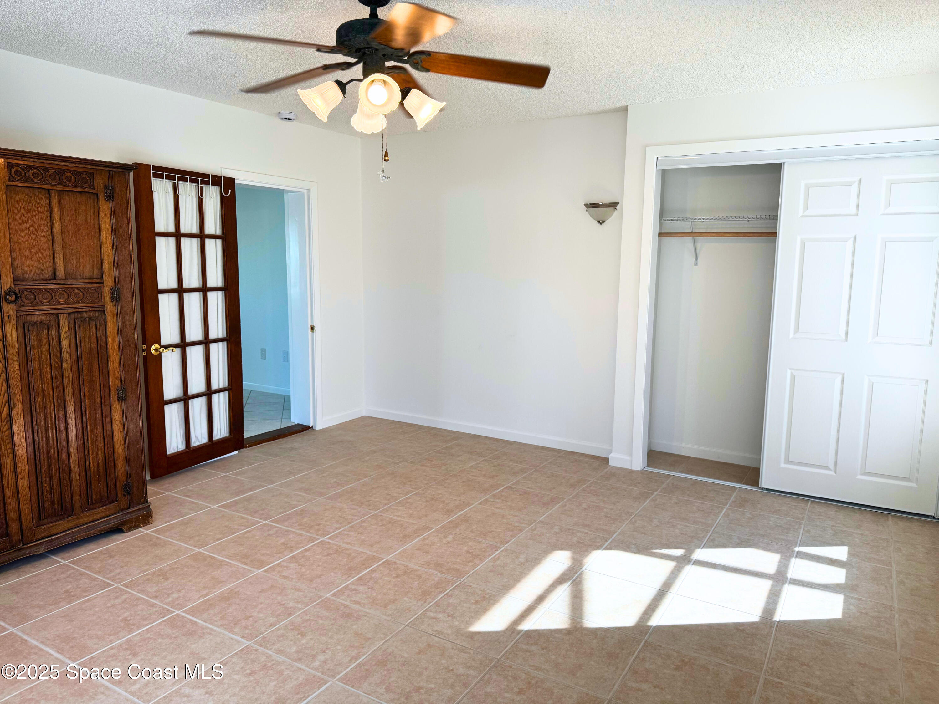 957 Waialae Circle NE