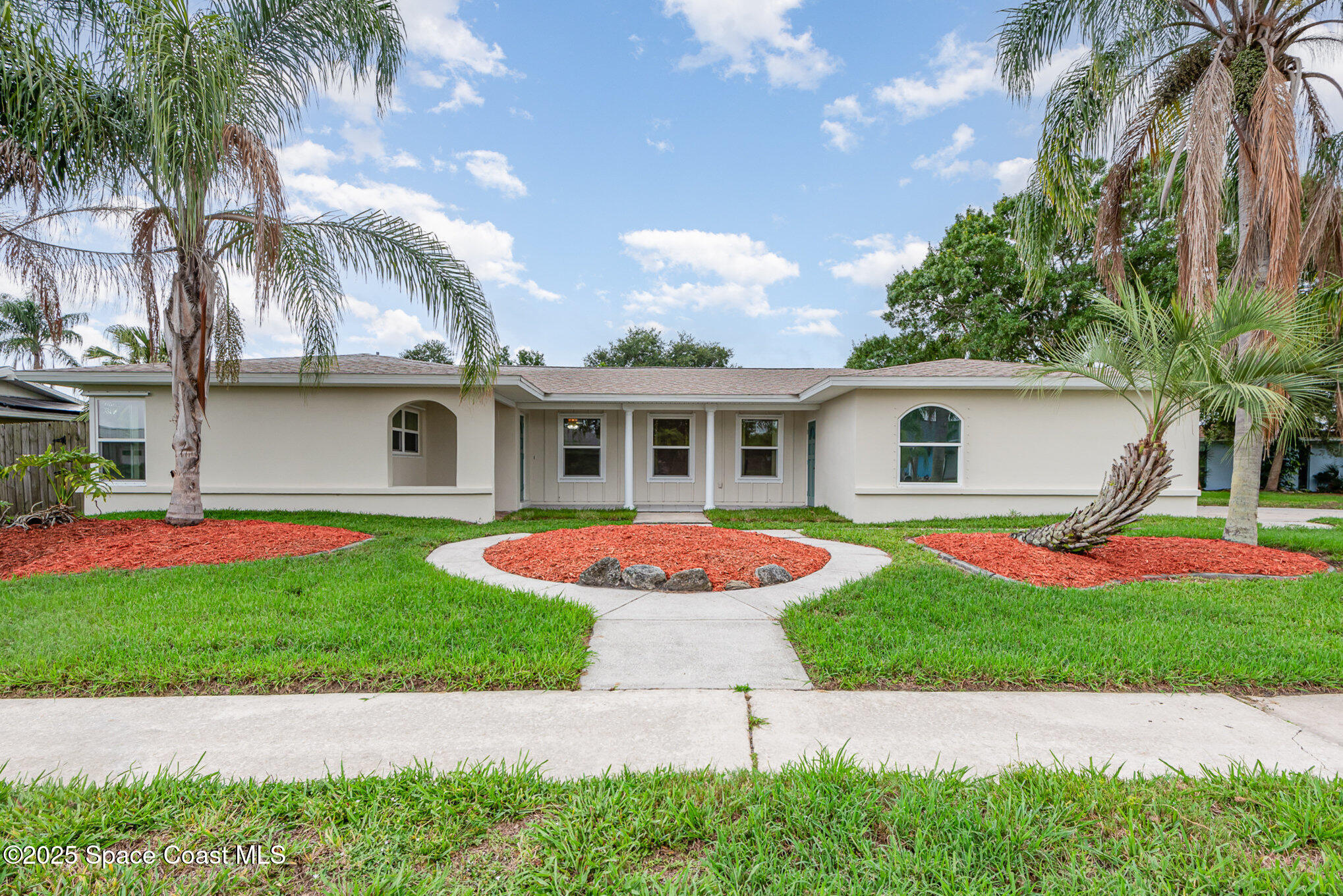 957 Waialae Circle NE