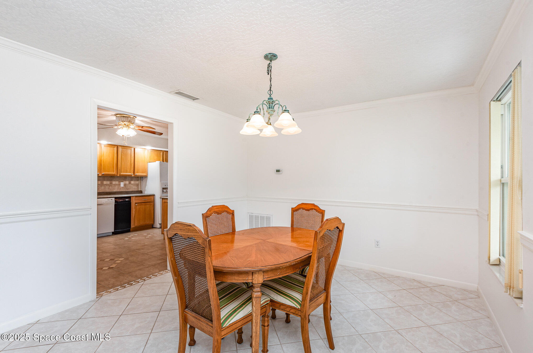 957 Waialae Circle NE