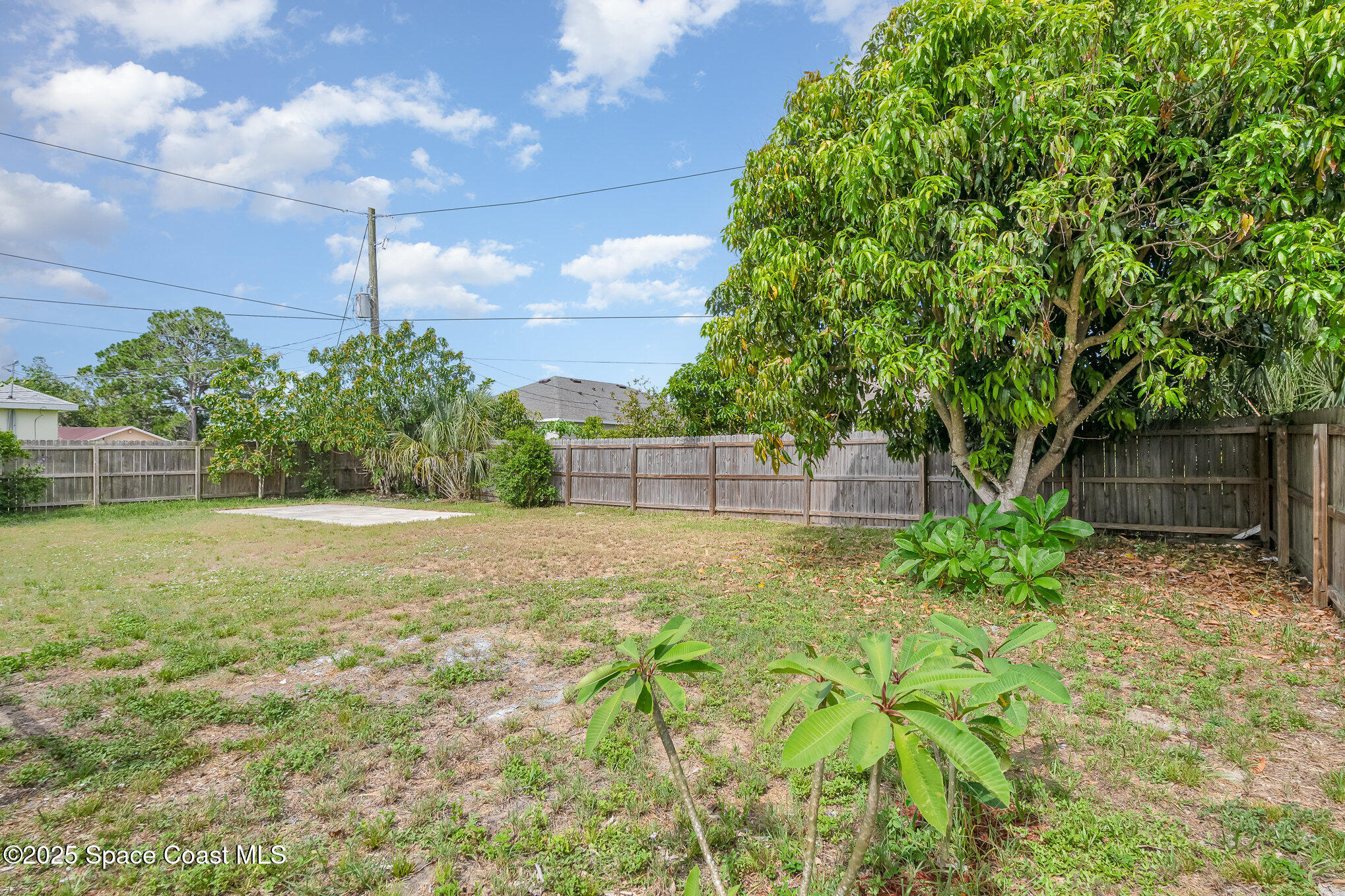 2480 Emerson Drive SE