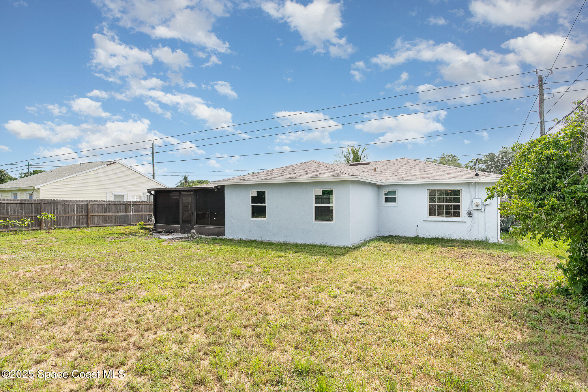 2480 Emerson Drive SE