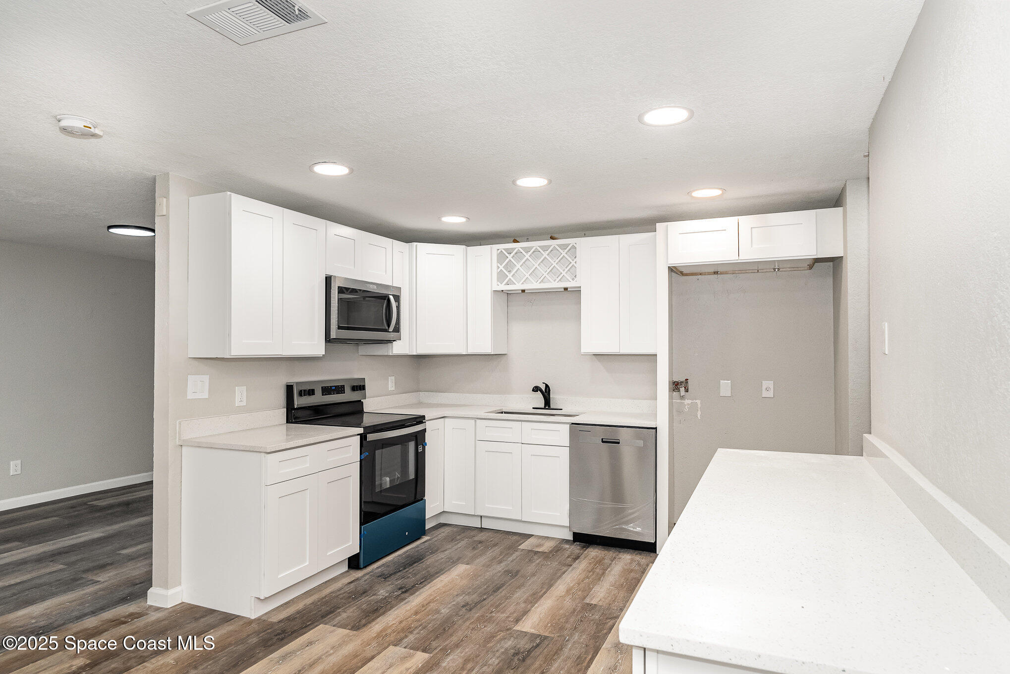 2480 Emerson Drive SE