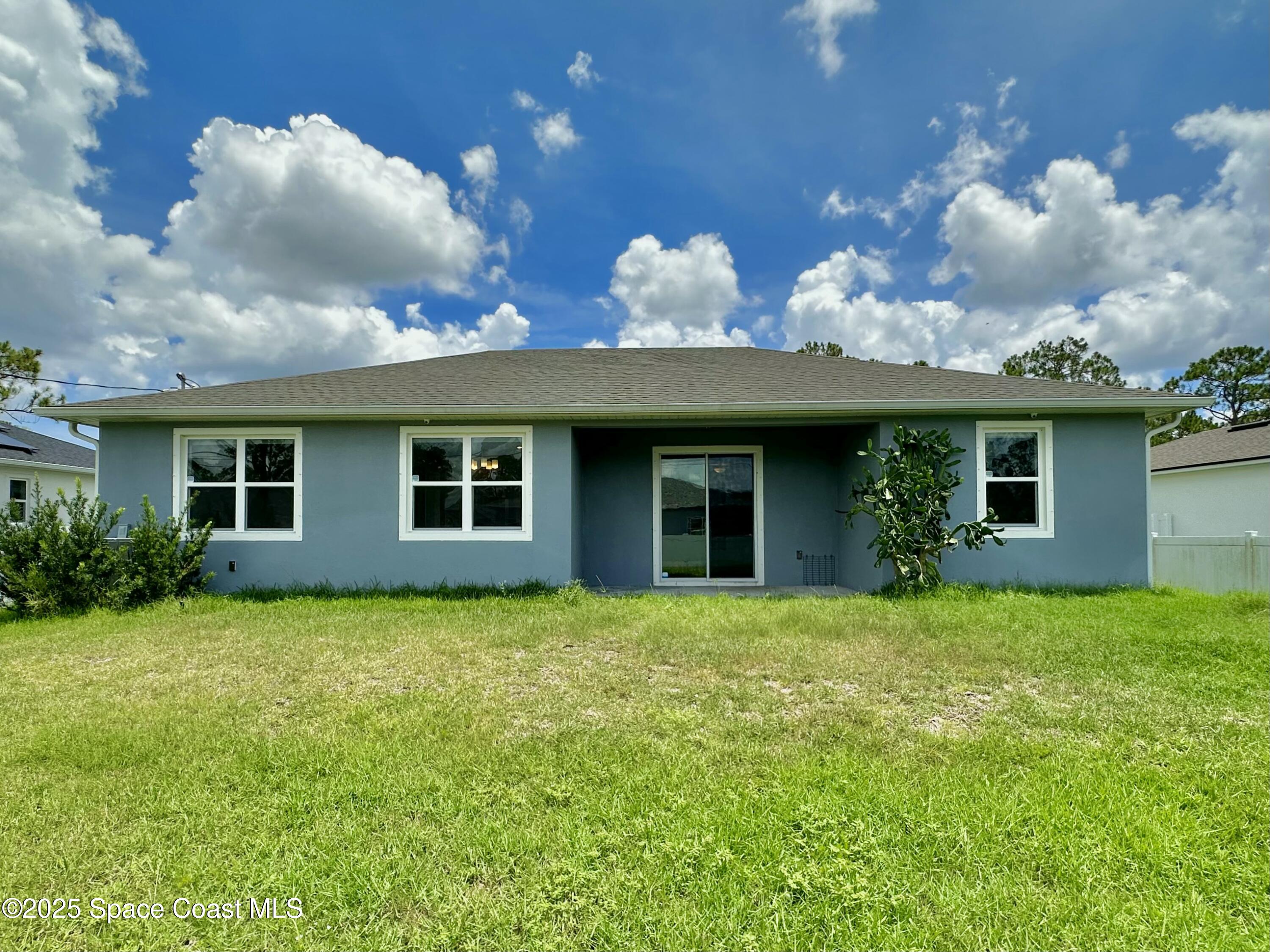 458 Saragassa Avenue SW