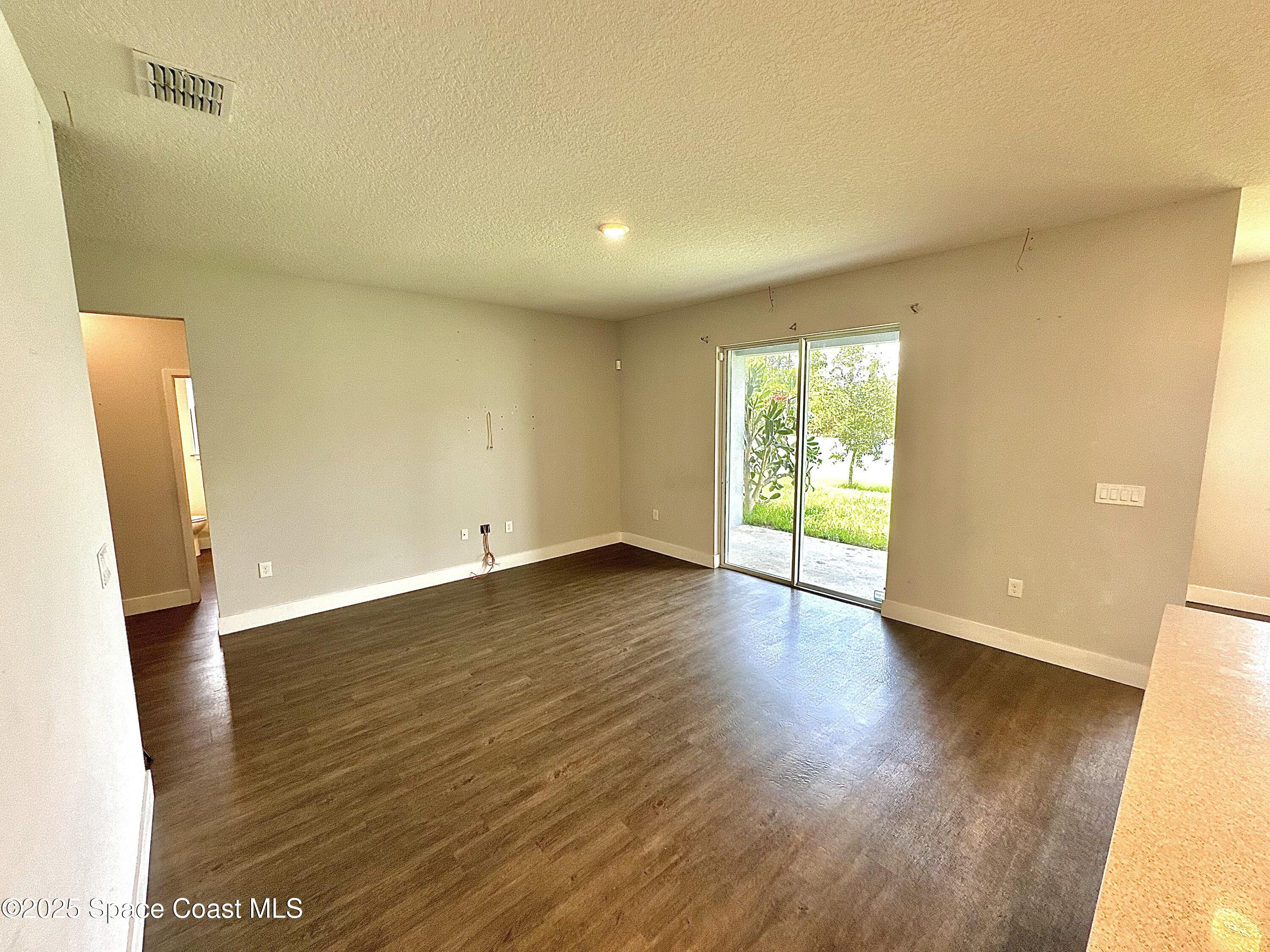 458 Saragassa Avenue SW