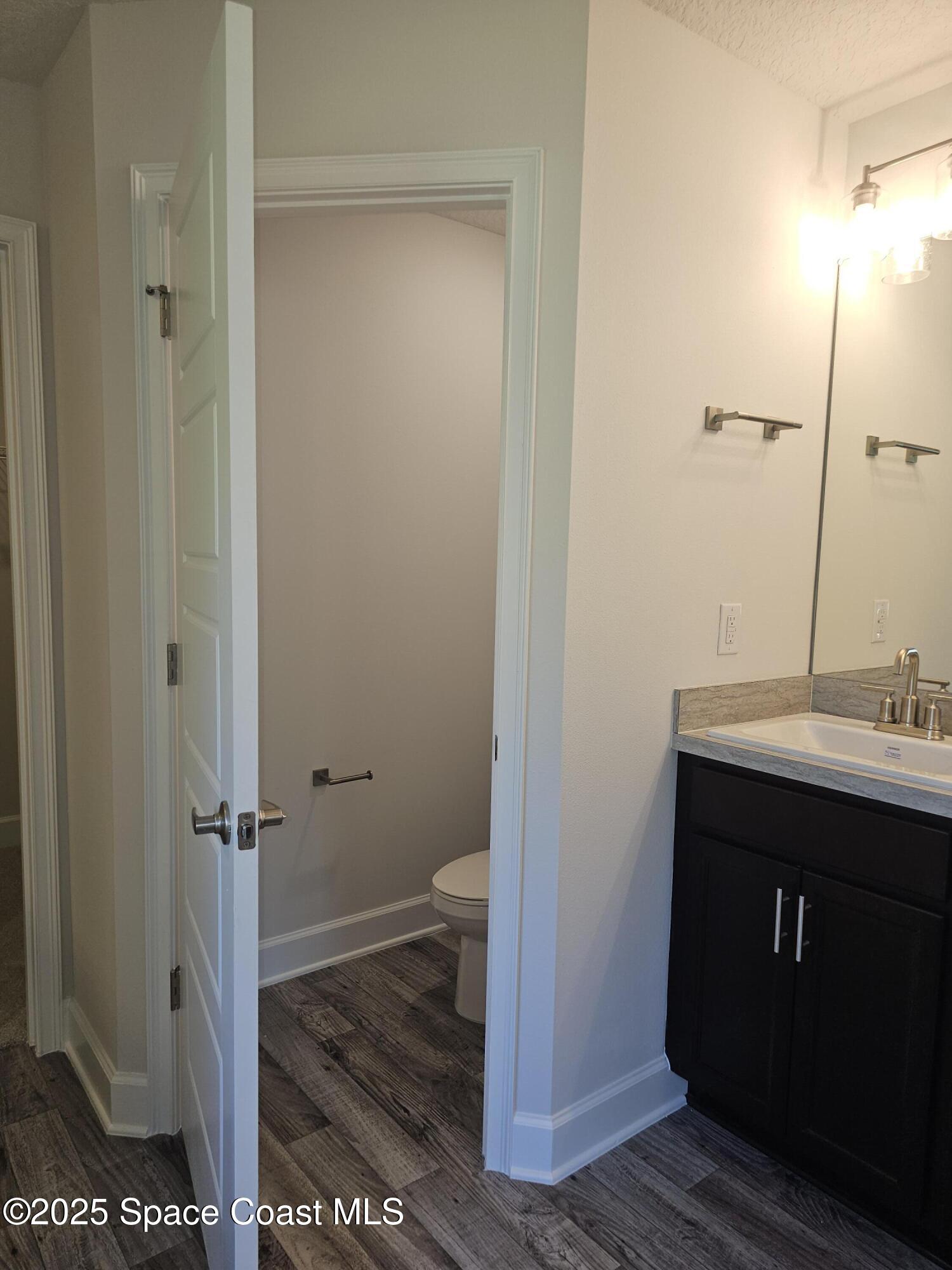 880 De Groodt Road SW