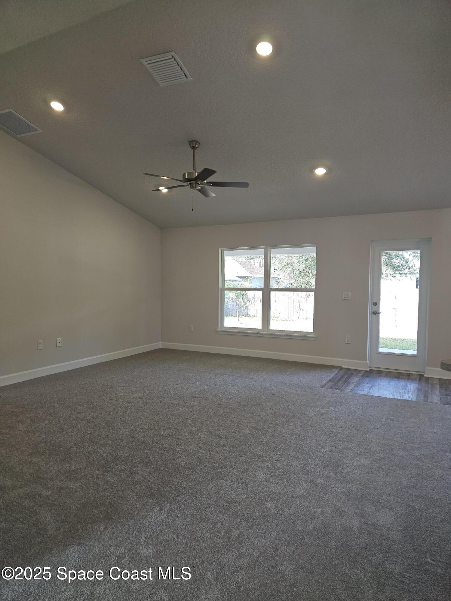 880 De Groodt Road SW