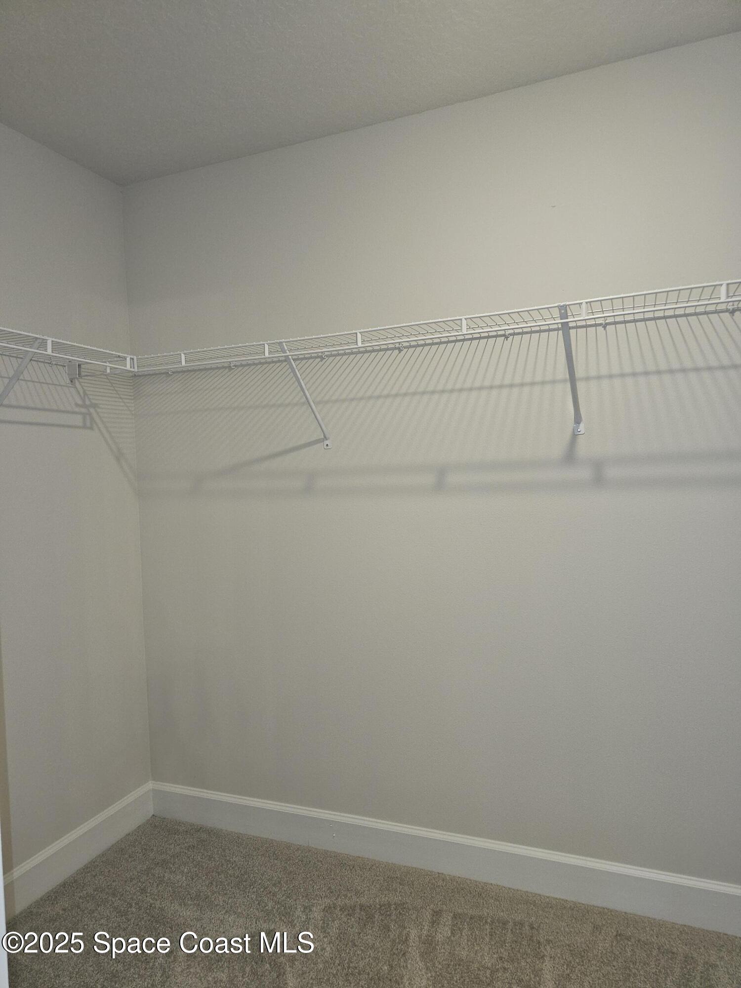 880 De Groodt Road SW