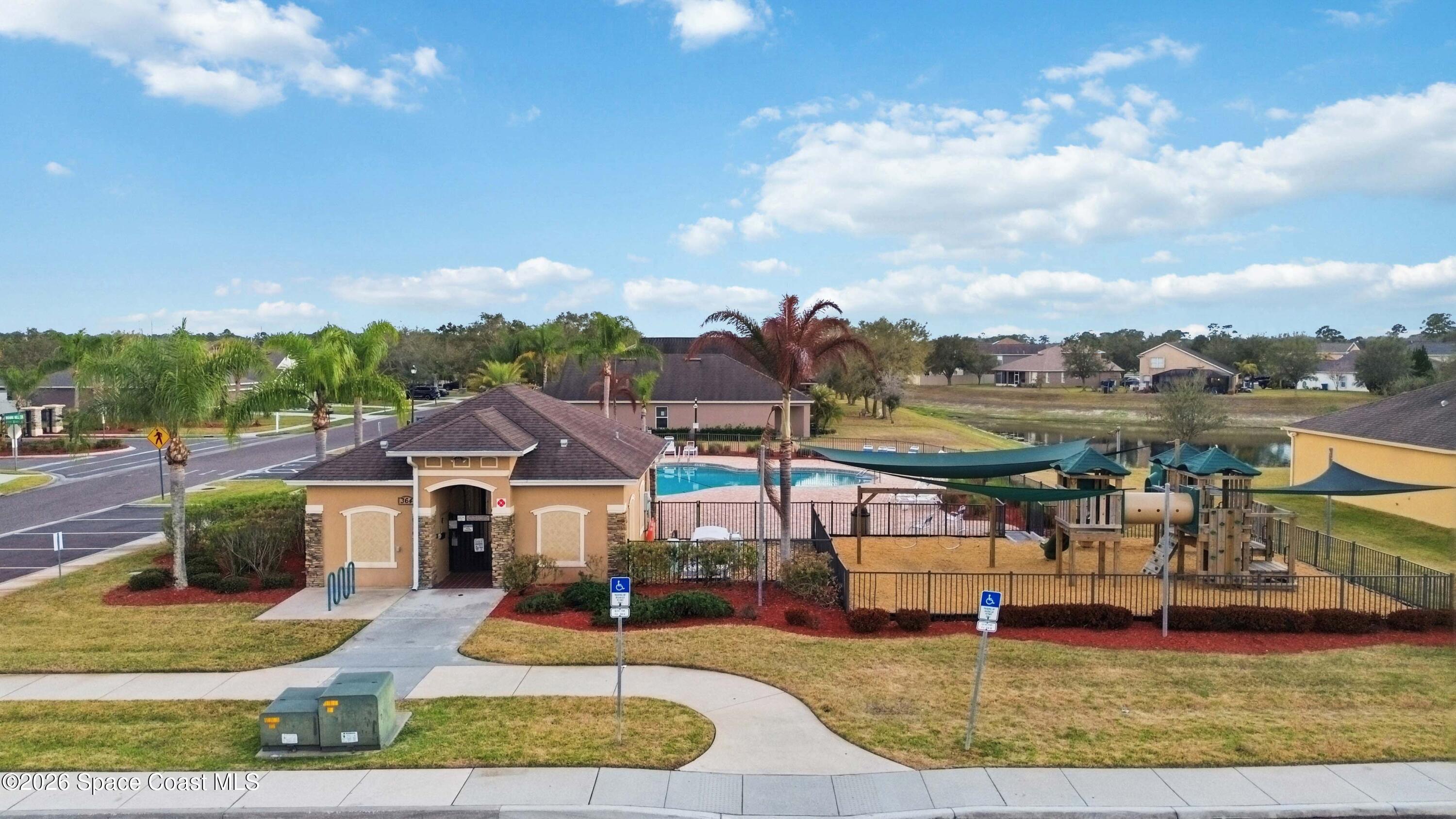 320 Moray Drive SW