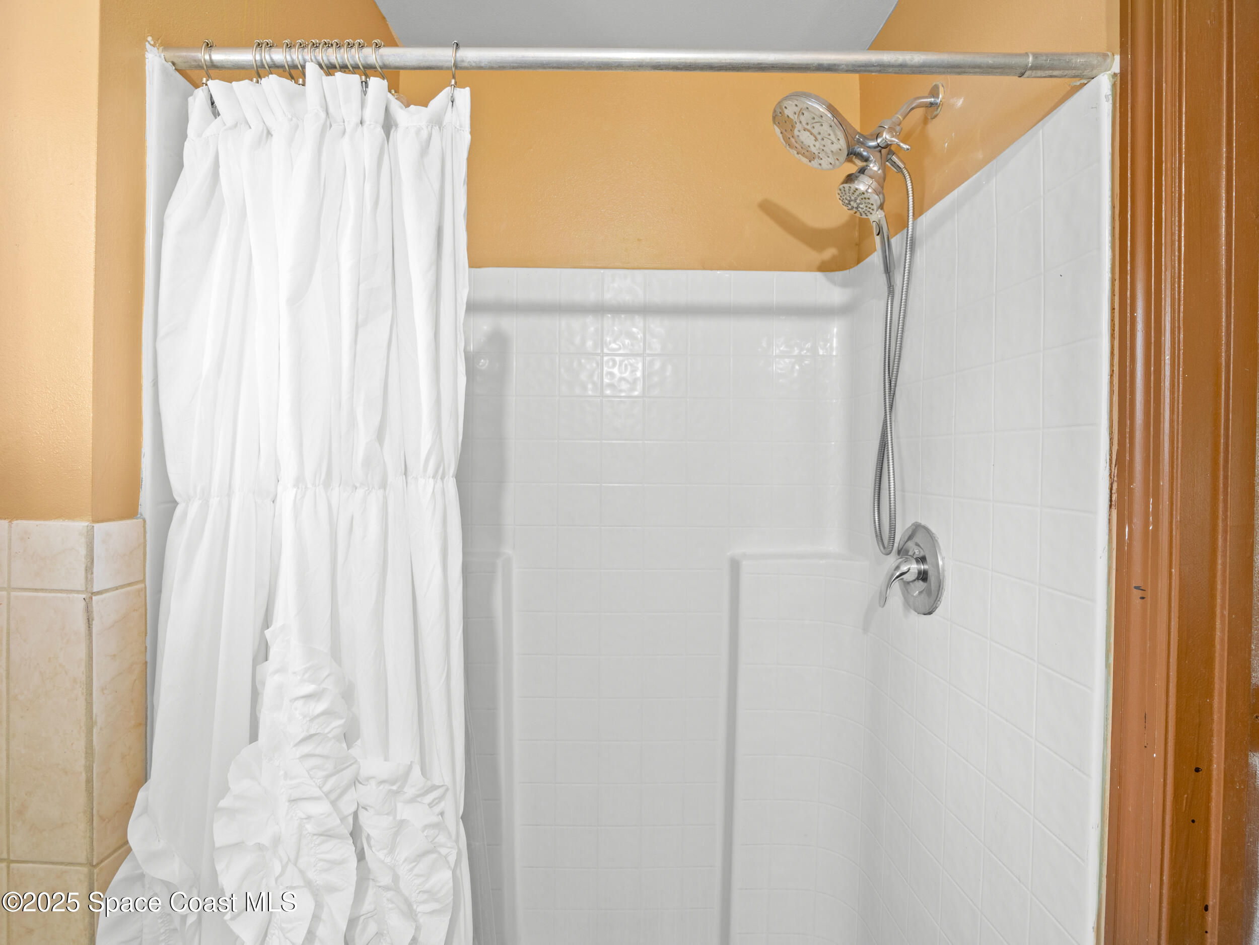 1526 Manzanita Street NW