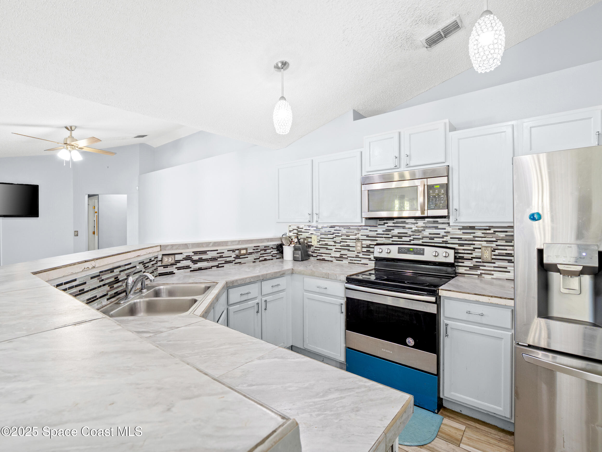 1526 Manzanita Street NW