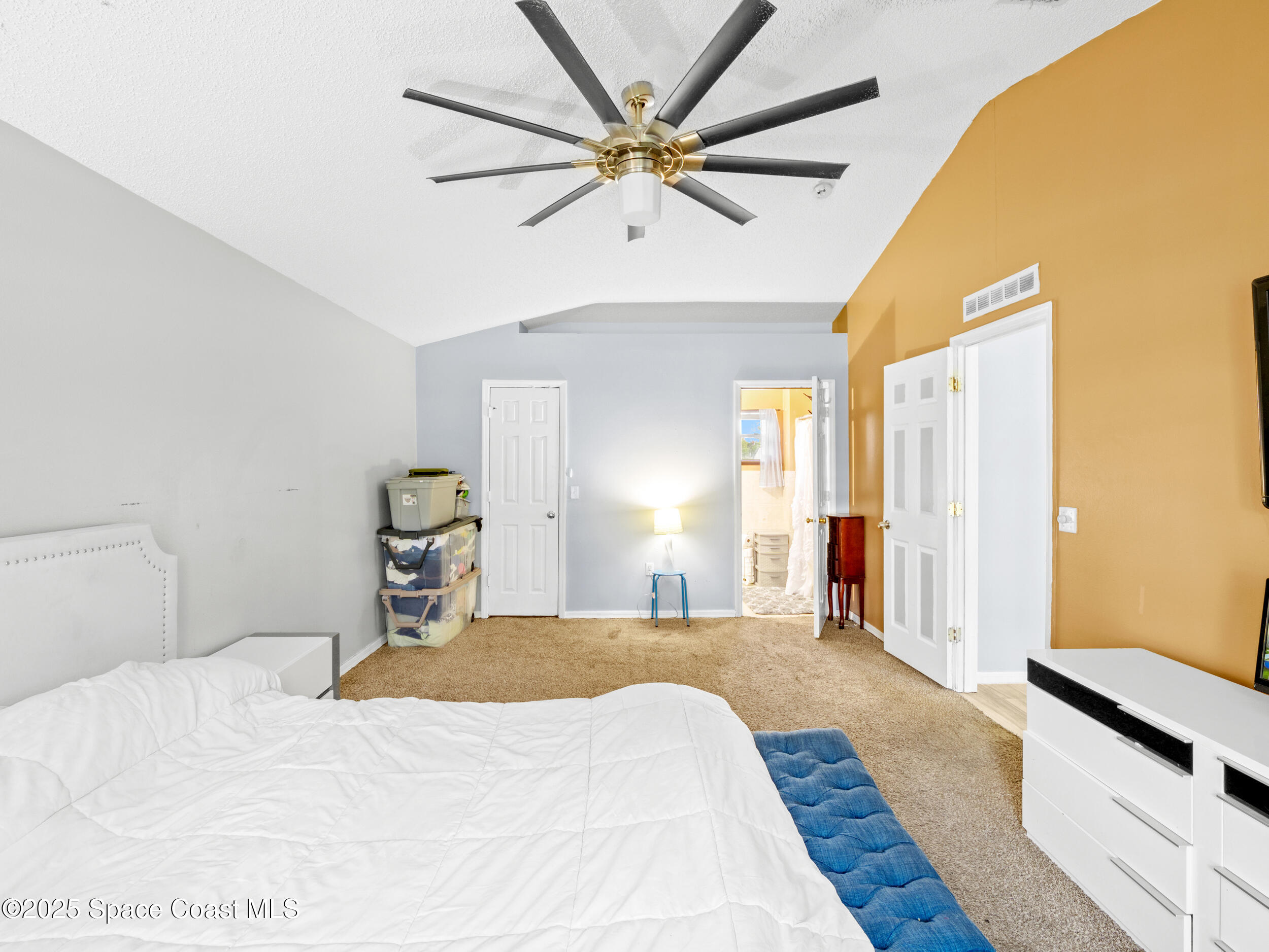 1526 Manzanita Street NW