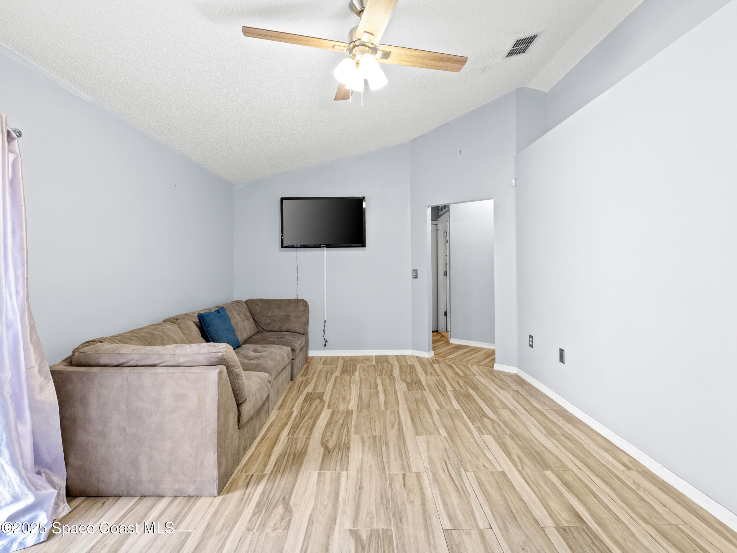 1526 Manzanita Street NW