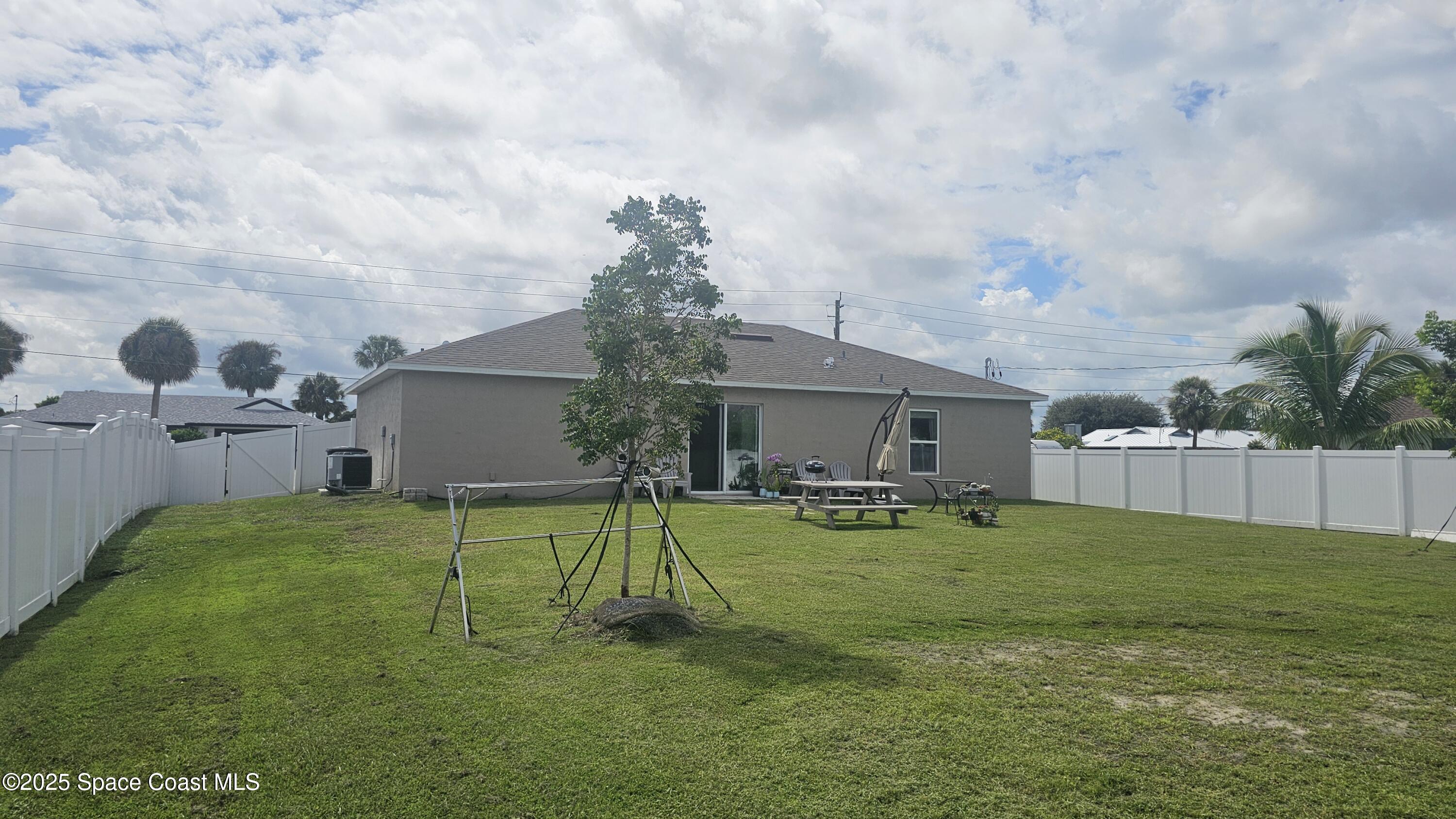 931 SW Sultan Drive, Port St. Lucie