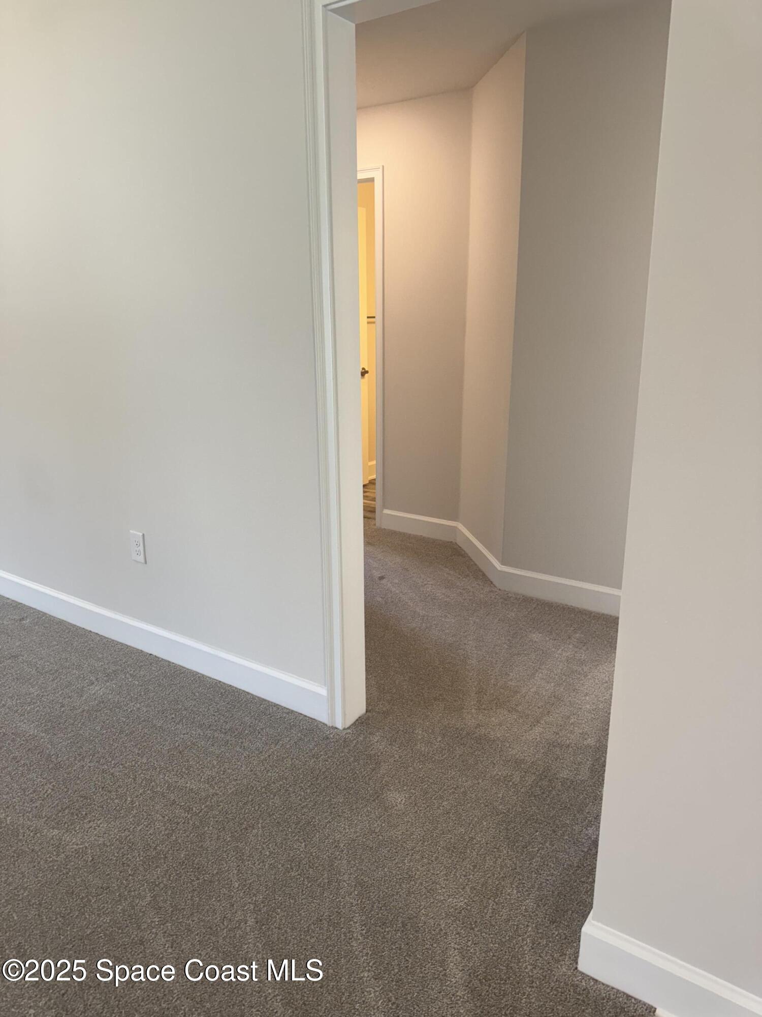 1347 De Groodt Road SW