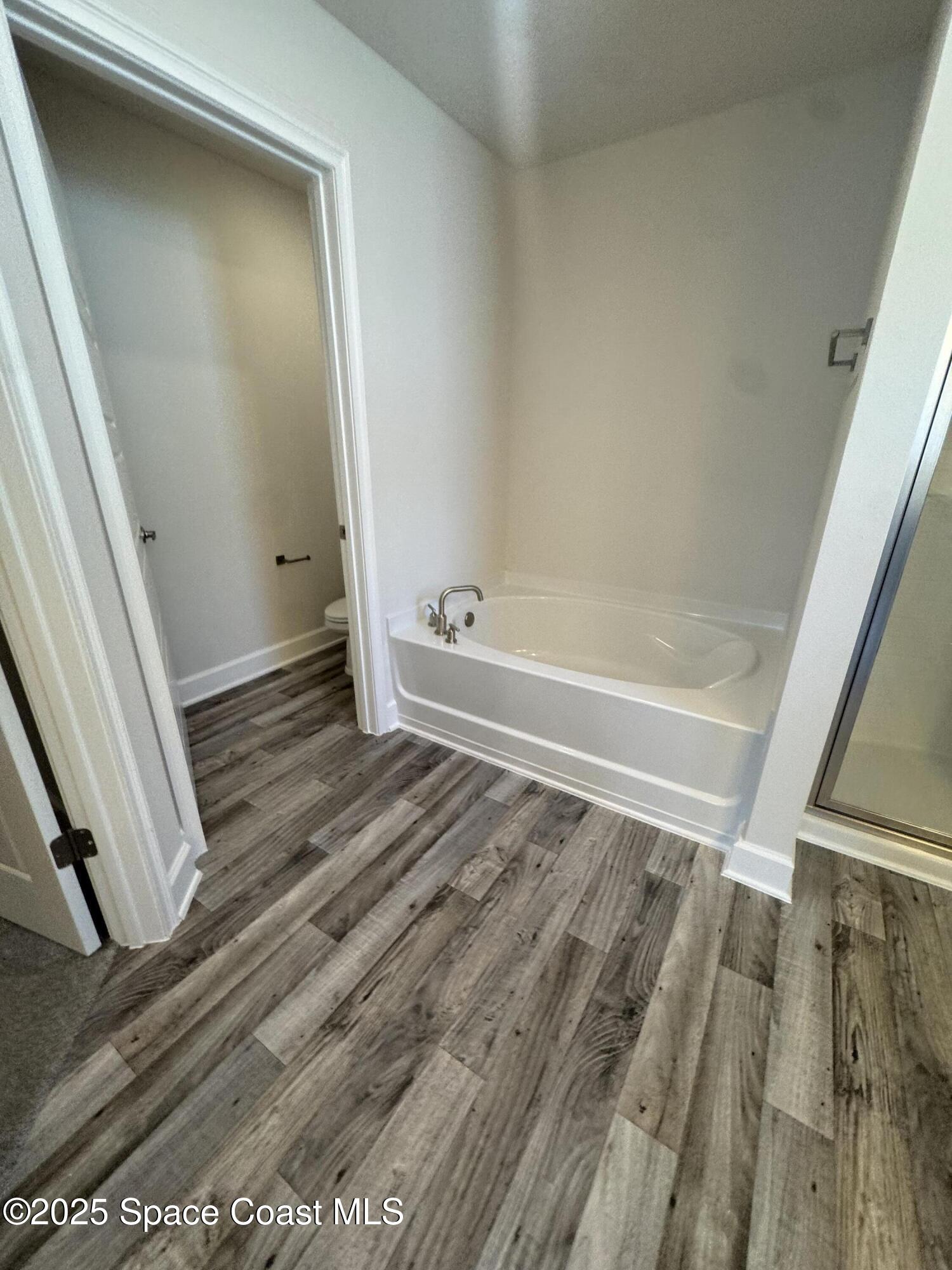 1347 De Groodt Road SW