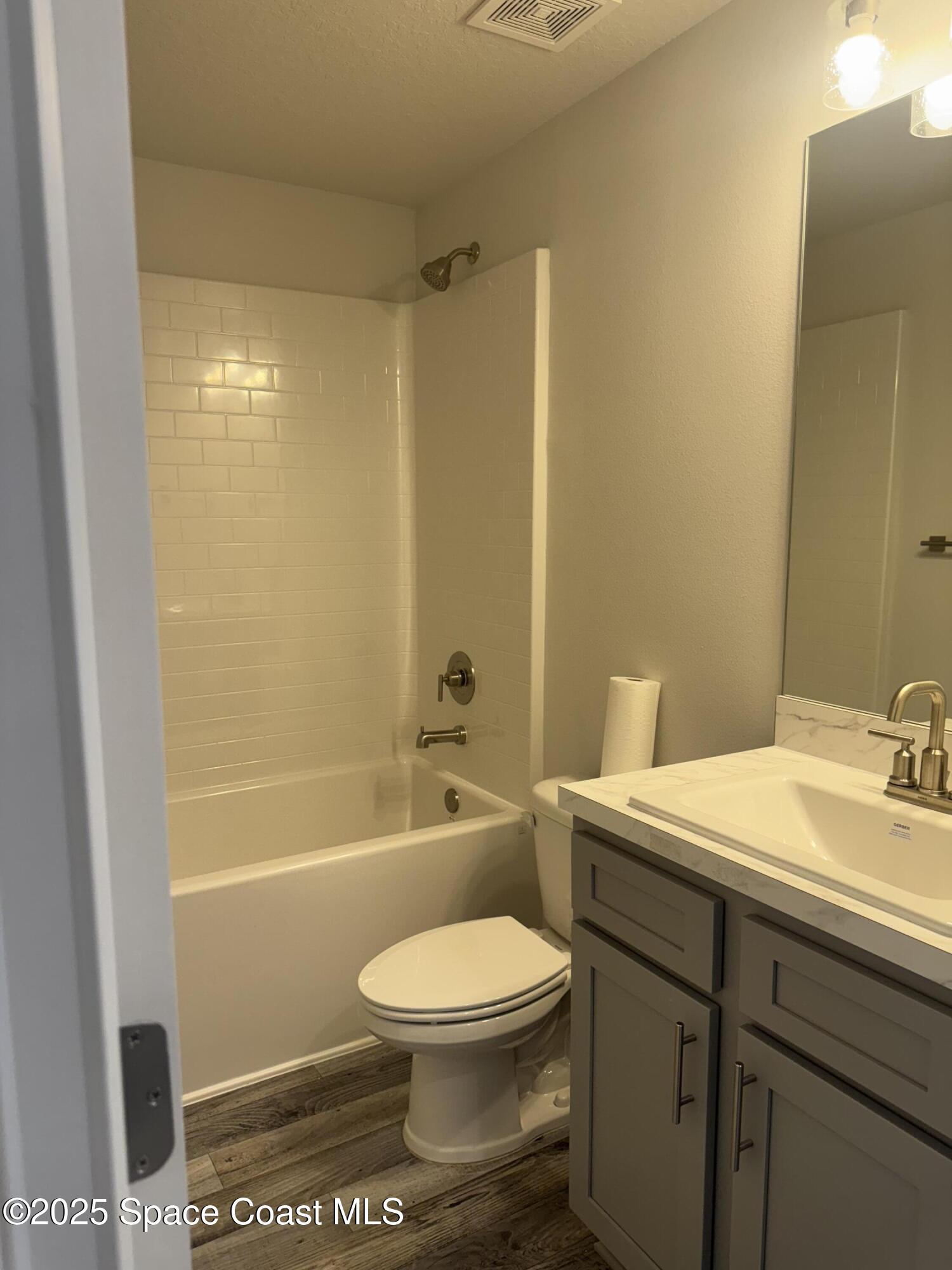 1347 De Groodt Road SW