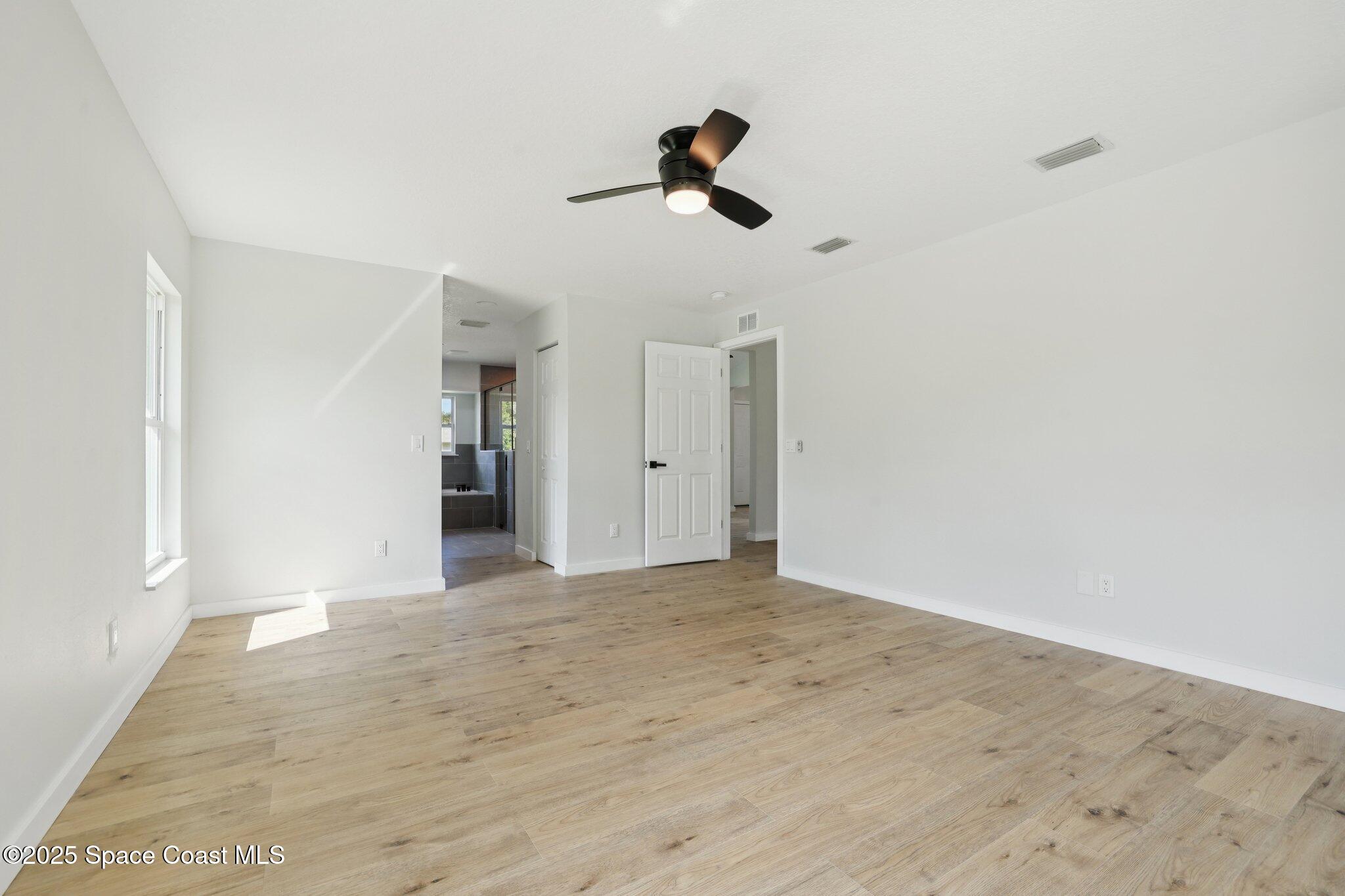 1441 Eldron Boulevard SE