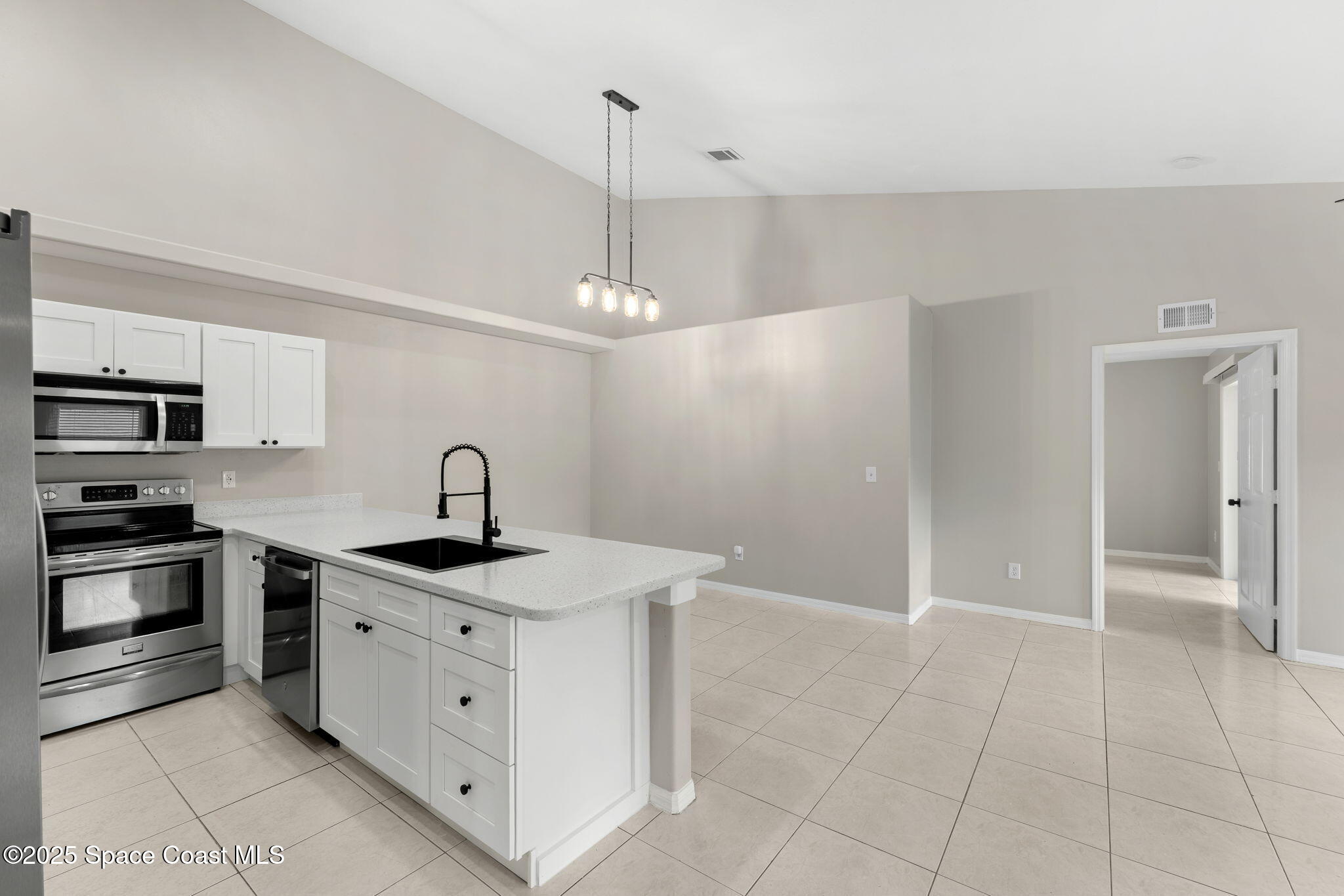 158 Empress Avenue, B