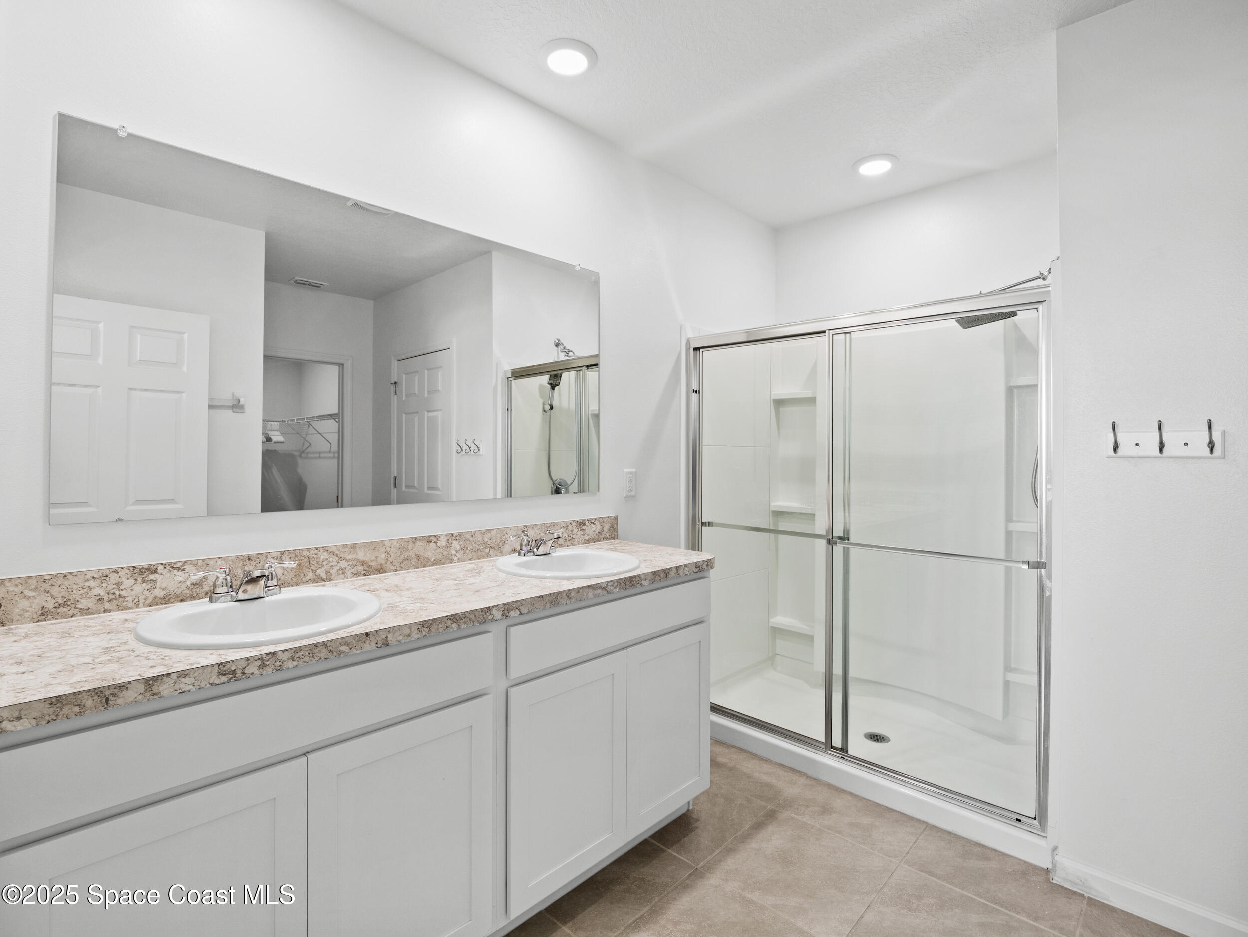 5678 Waterfall Place