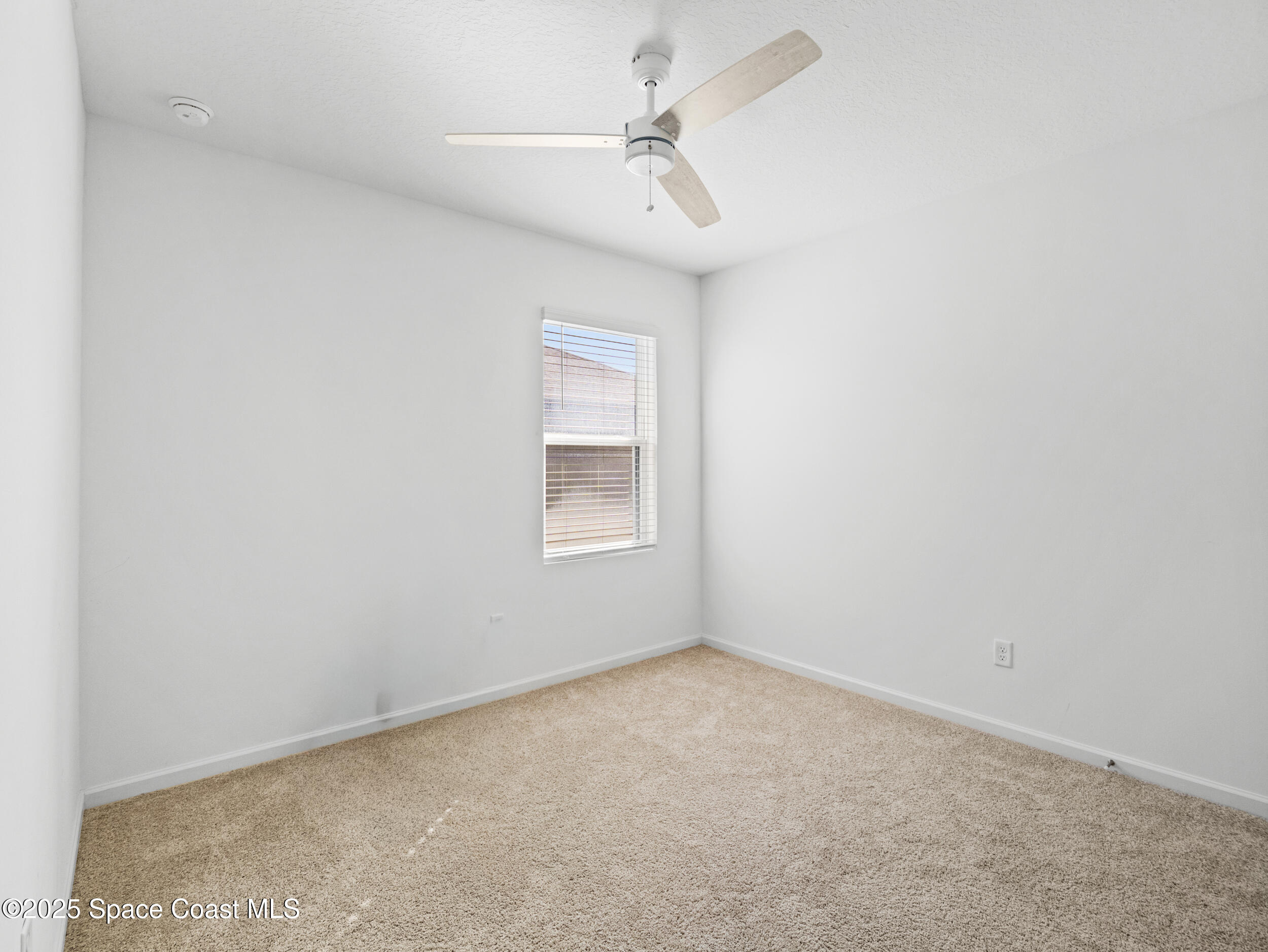 5678 Waterfall Place